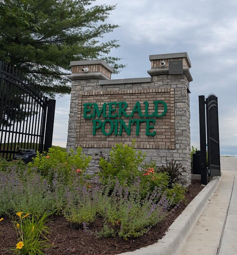 237 Crescent Drive Property Photo 7