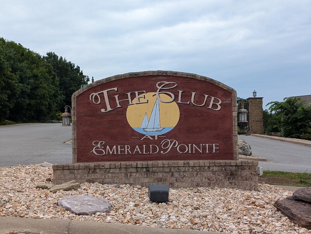 237 Crescent Drive Property Photo 8