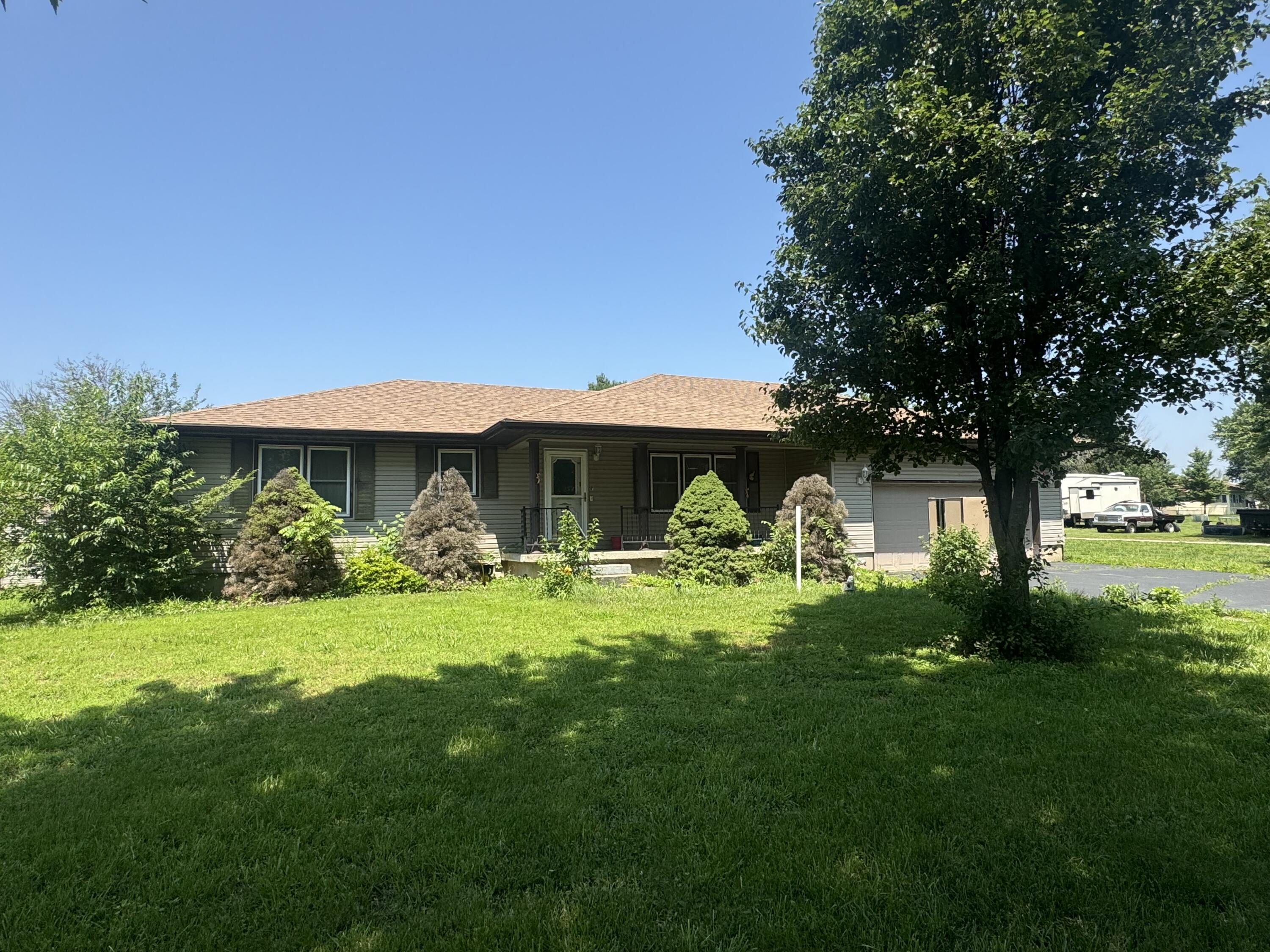 17 Sherwood Trail Property Photo 1