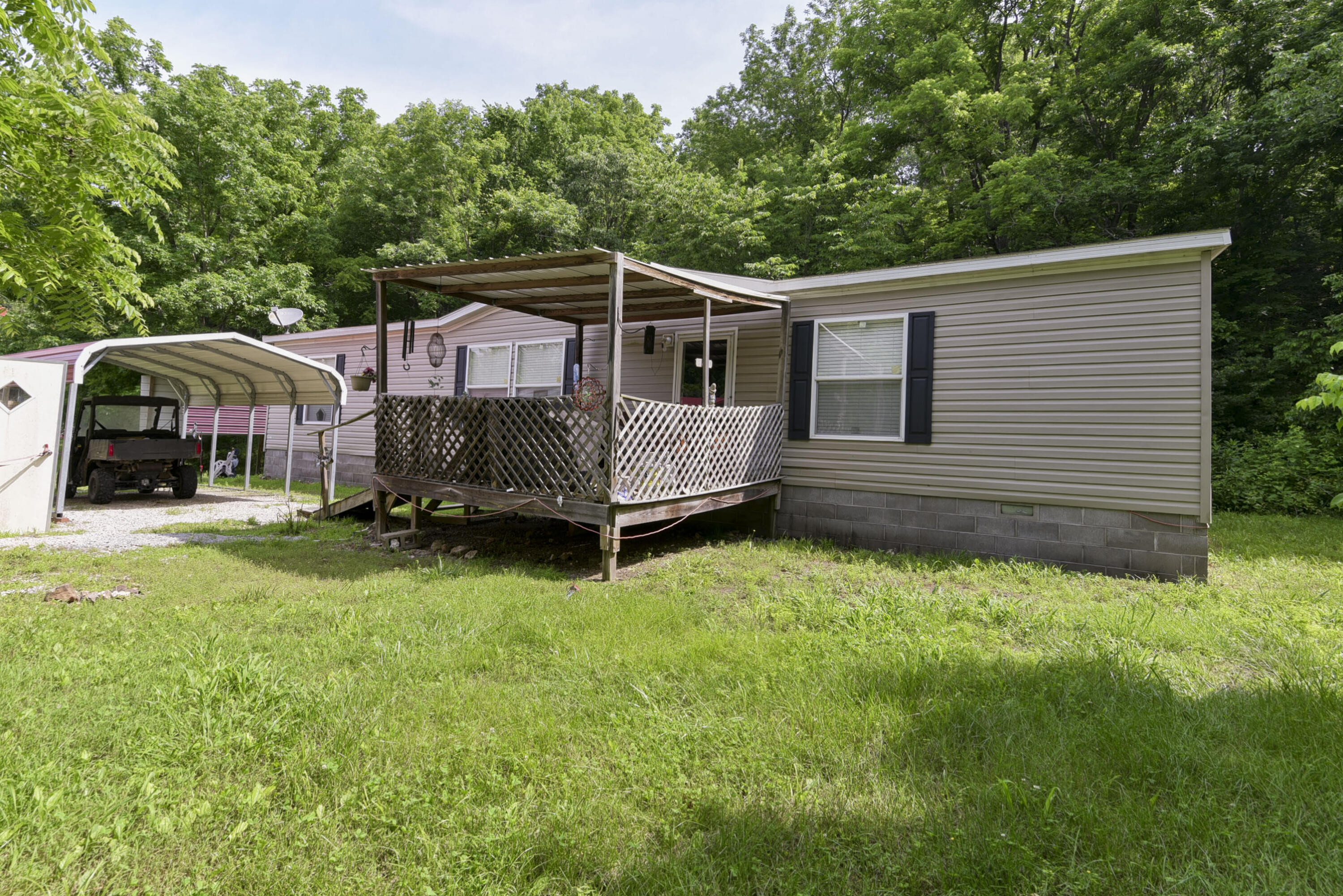 19696 Farm Road 1043 Property Photo 32