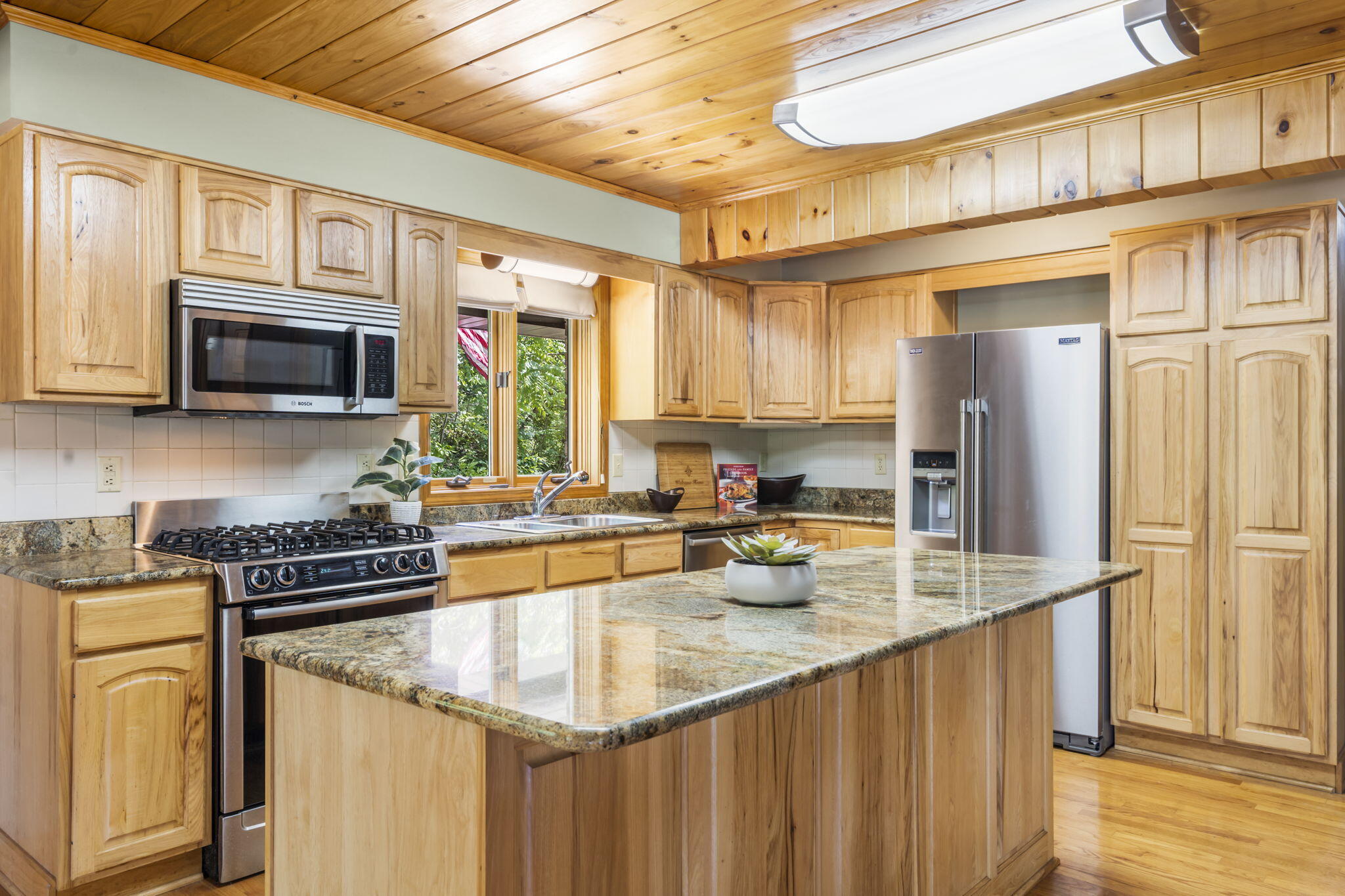 26517 Farm Road 1212 Property Photo 10