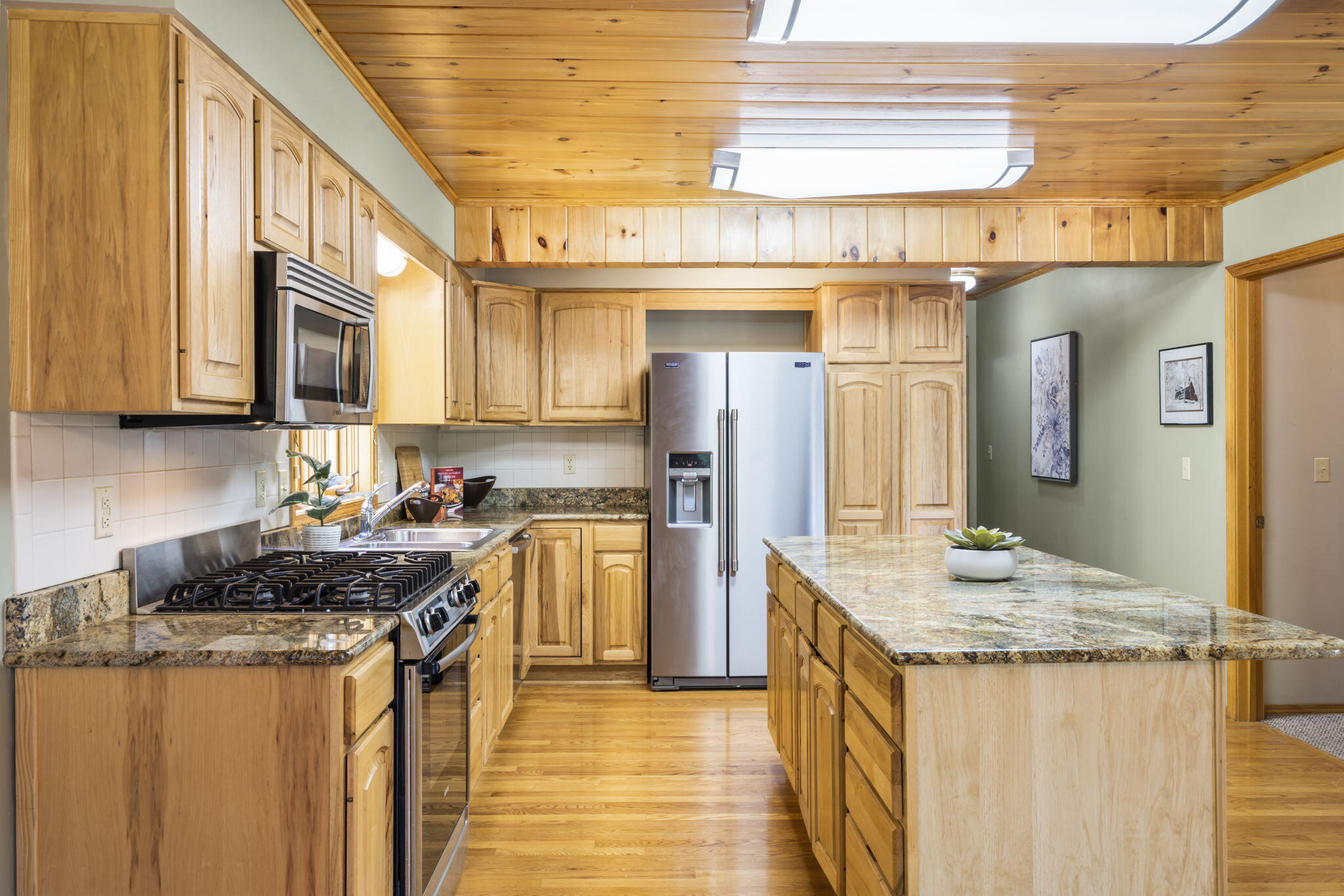 26517 Farm Road 1212 Property Photo 11