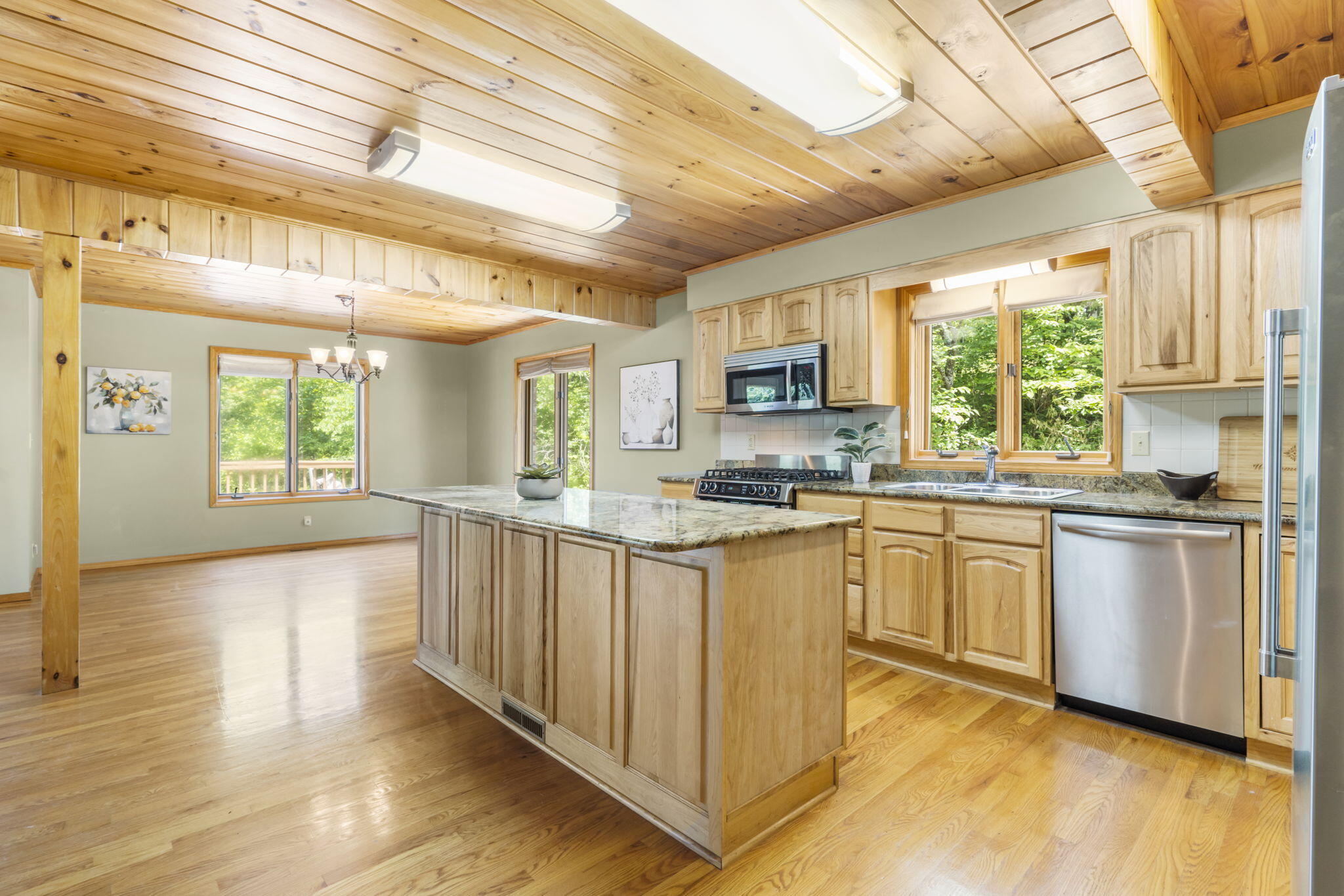 26517 Farm Road 1212 Property Photo 14
