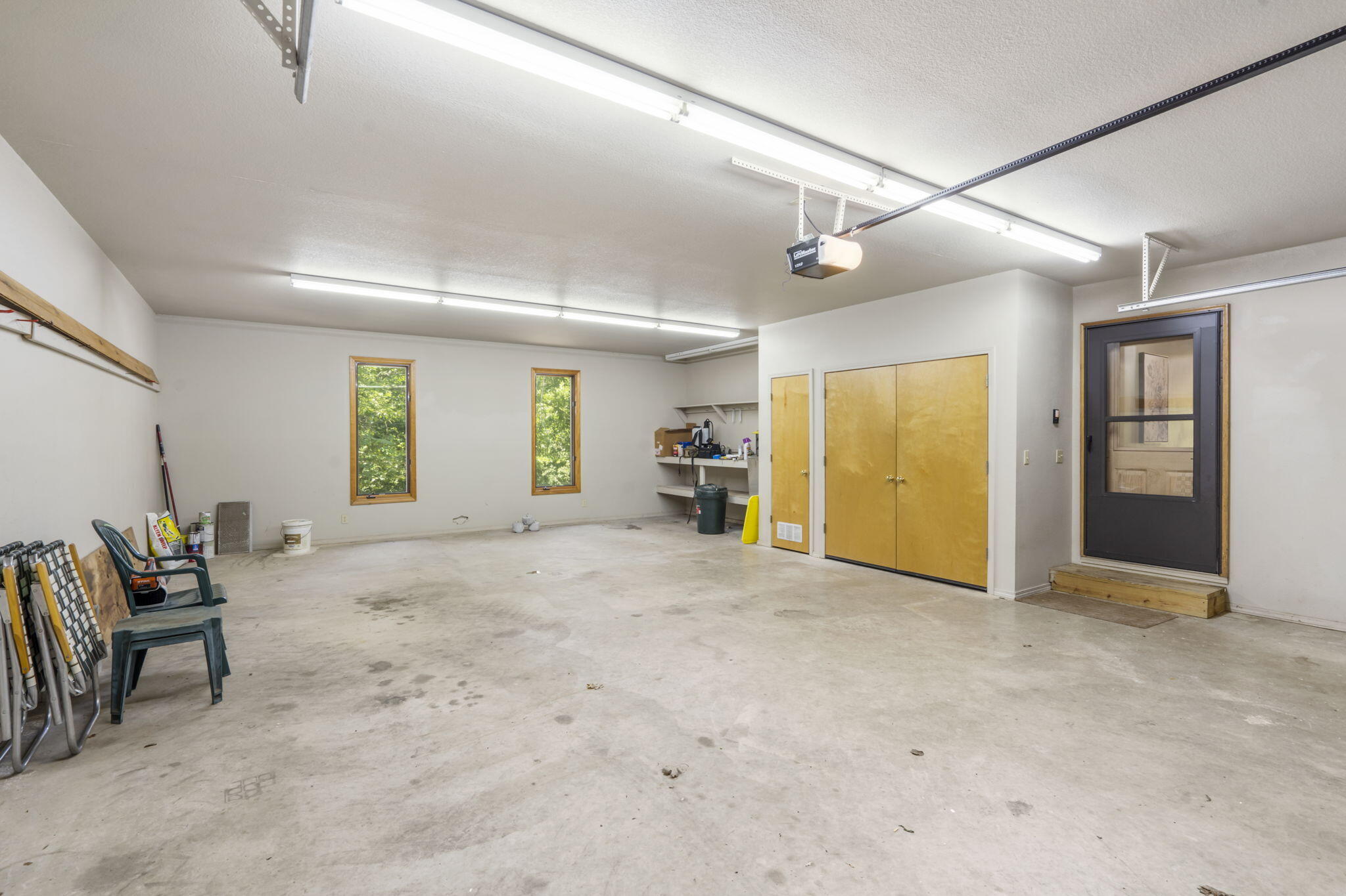 26517 Farm Road 1212 Property Photo 32