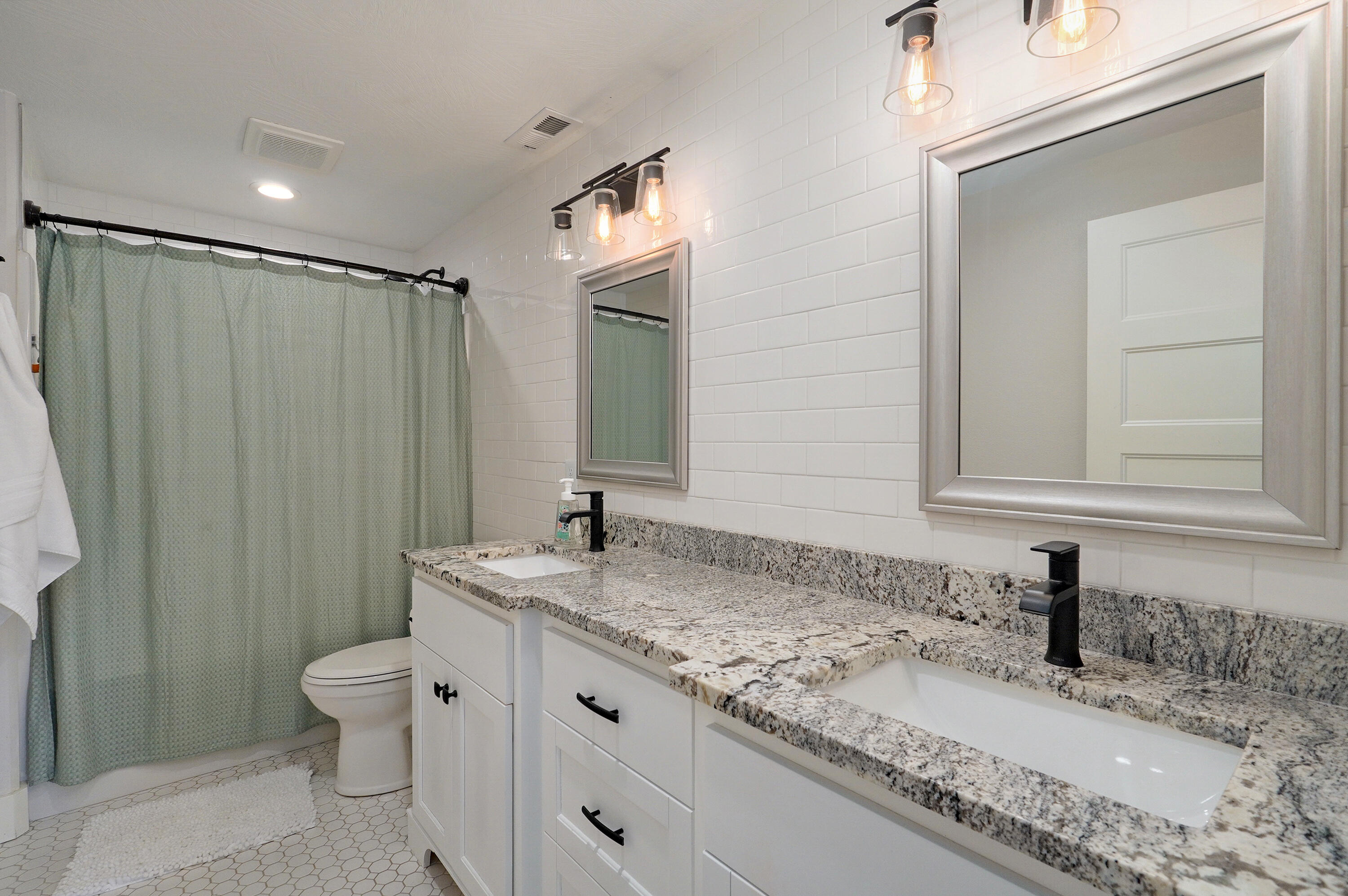 1190 North Elmhurst Road Property Photo 45