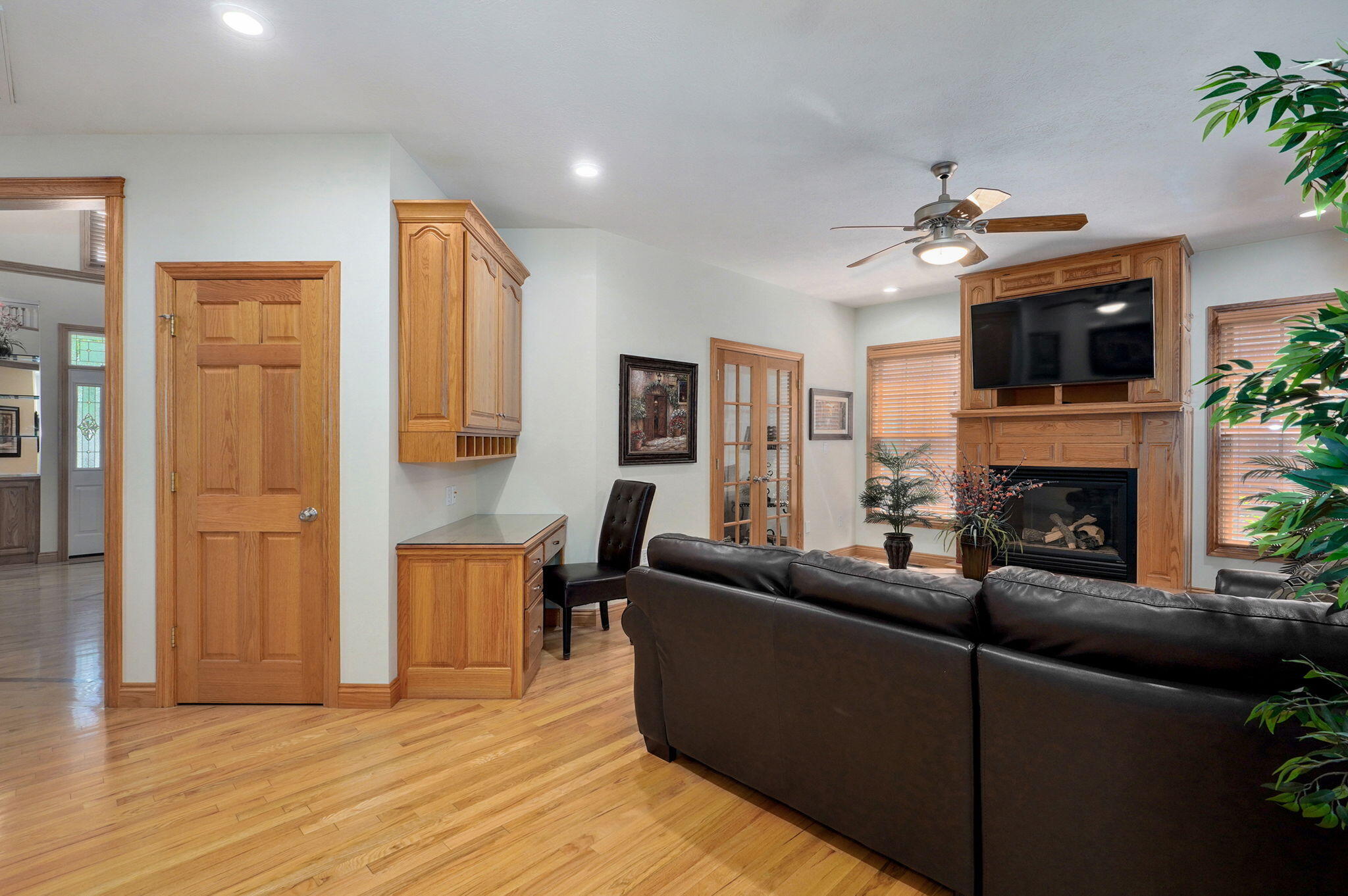 2411 West Dearborn Street Property Photo 17