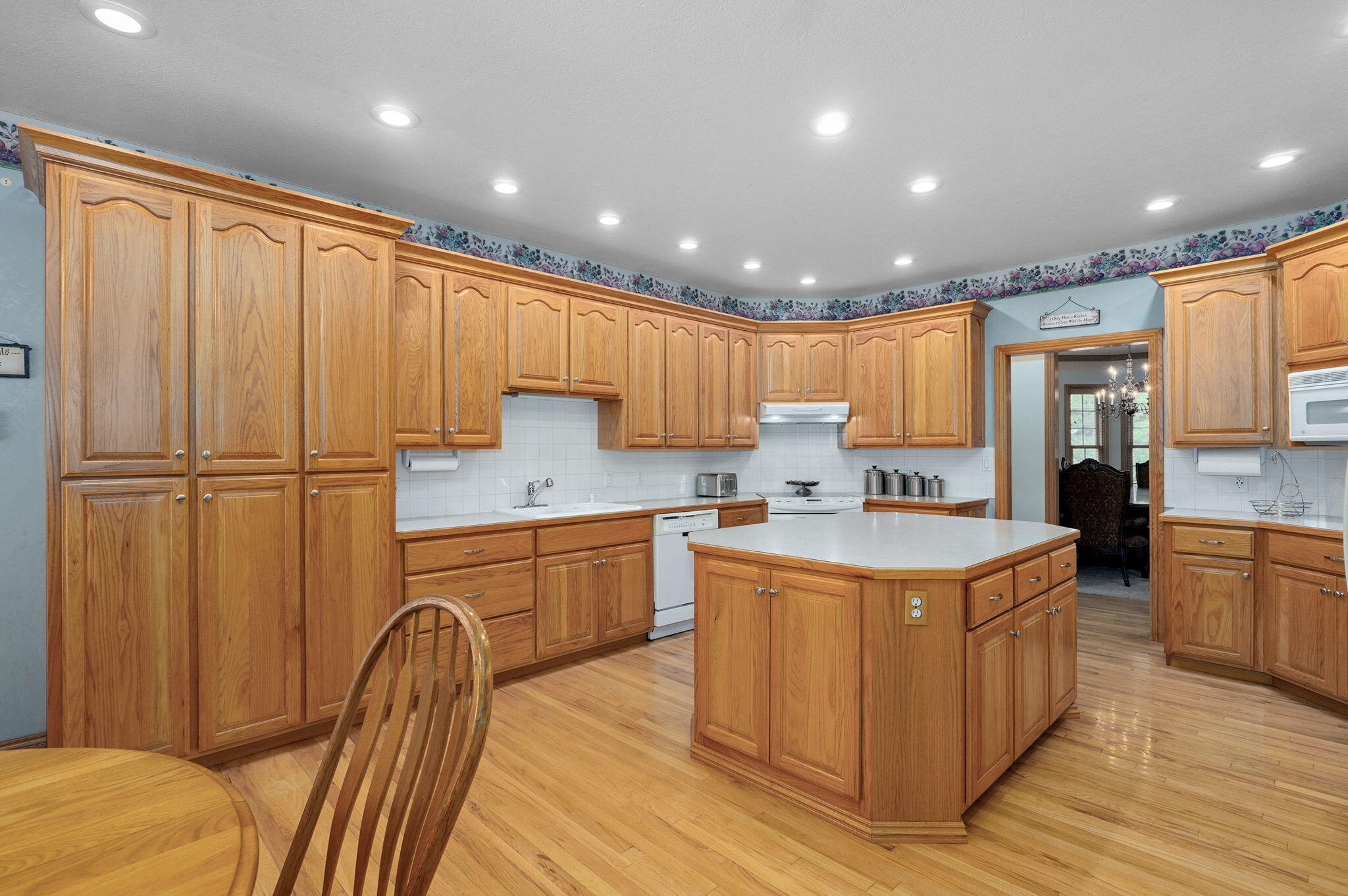 2411 West Dearborn Street Property Photo 21