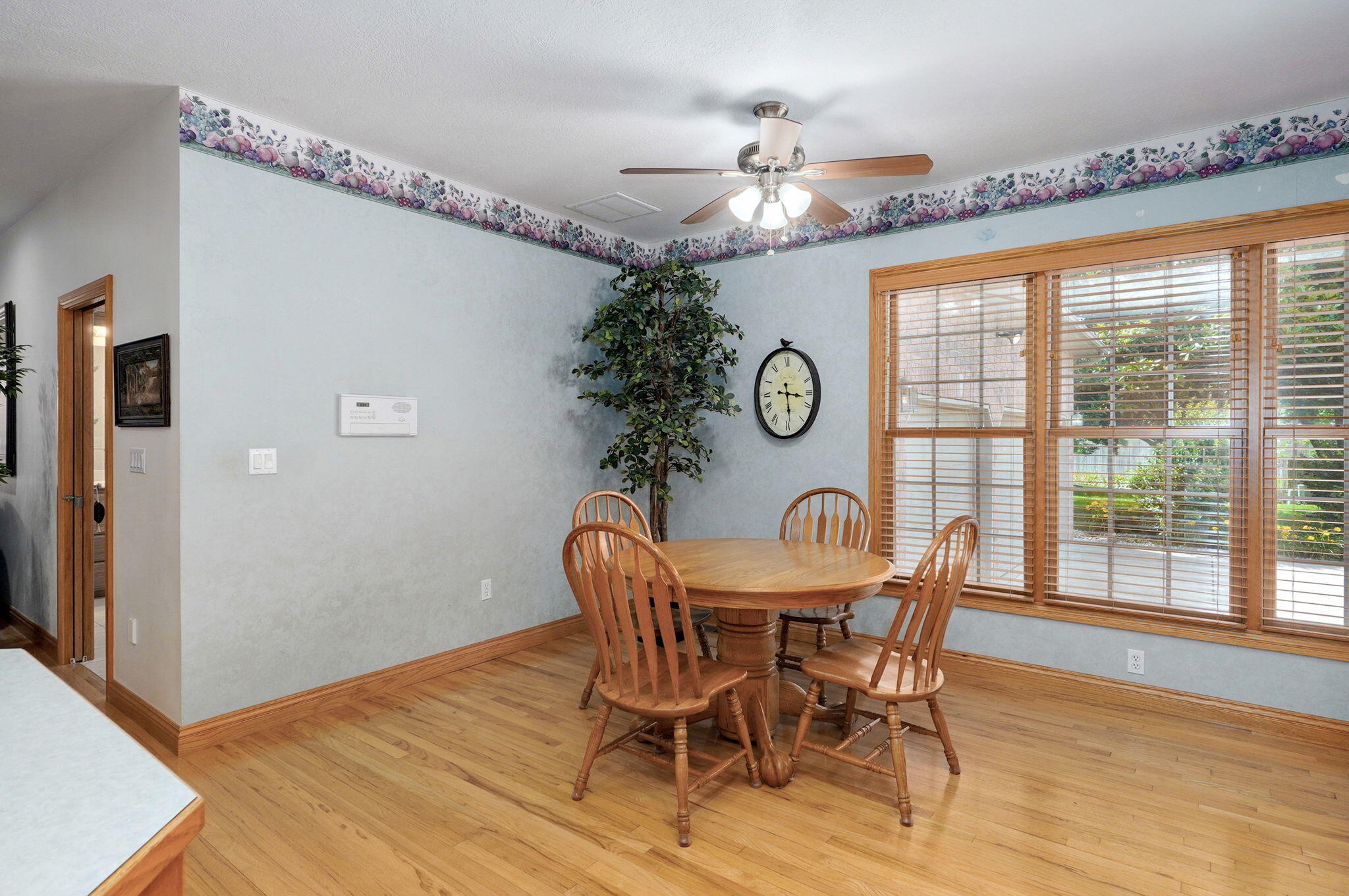 2411 West Dearborn Street Property Photo 28