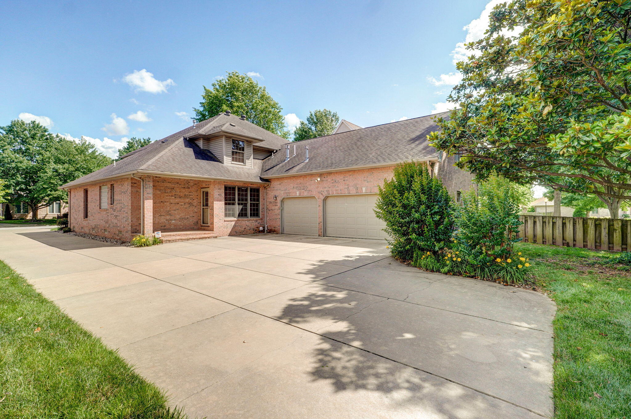 2411 West Dearborn Street Property Photo 62