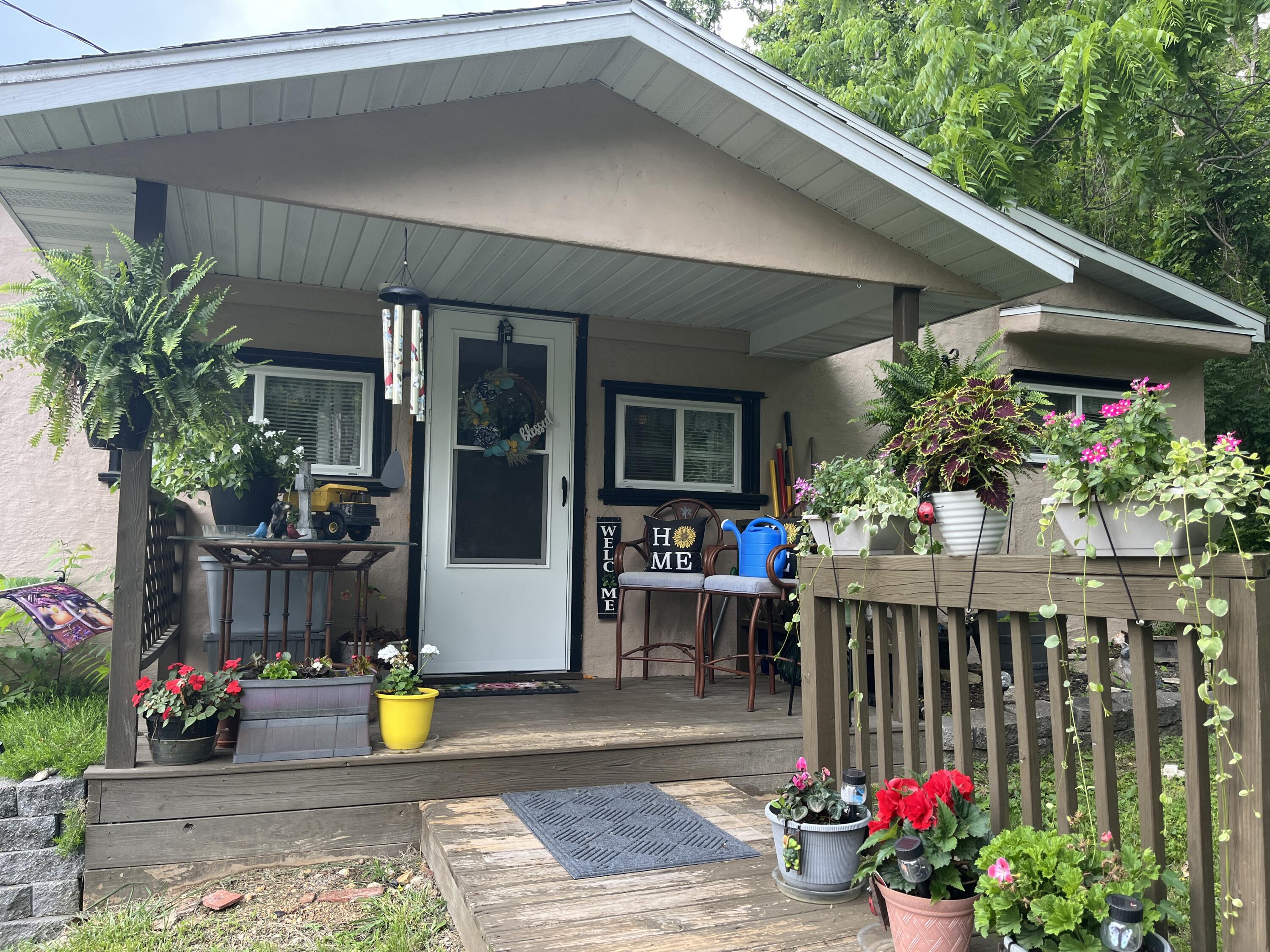 720 Highland Street Property Photo 3