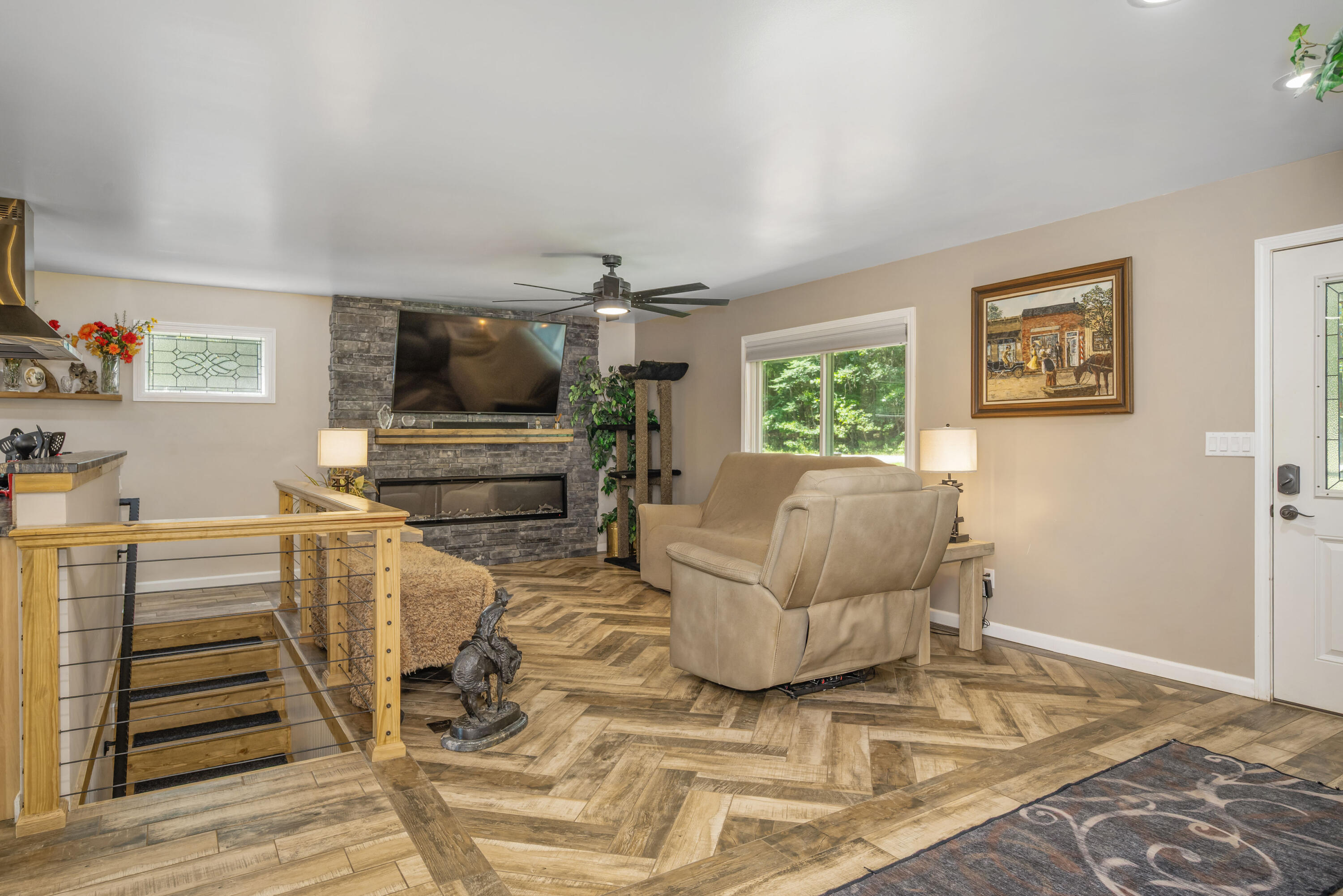 24406 Timberlane Drive Property Photo 12