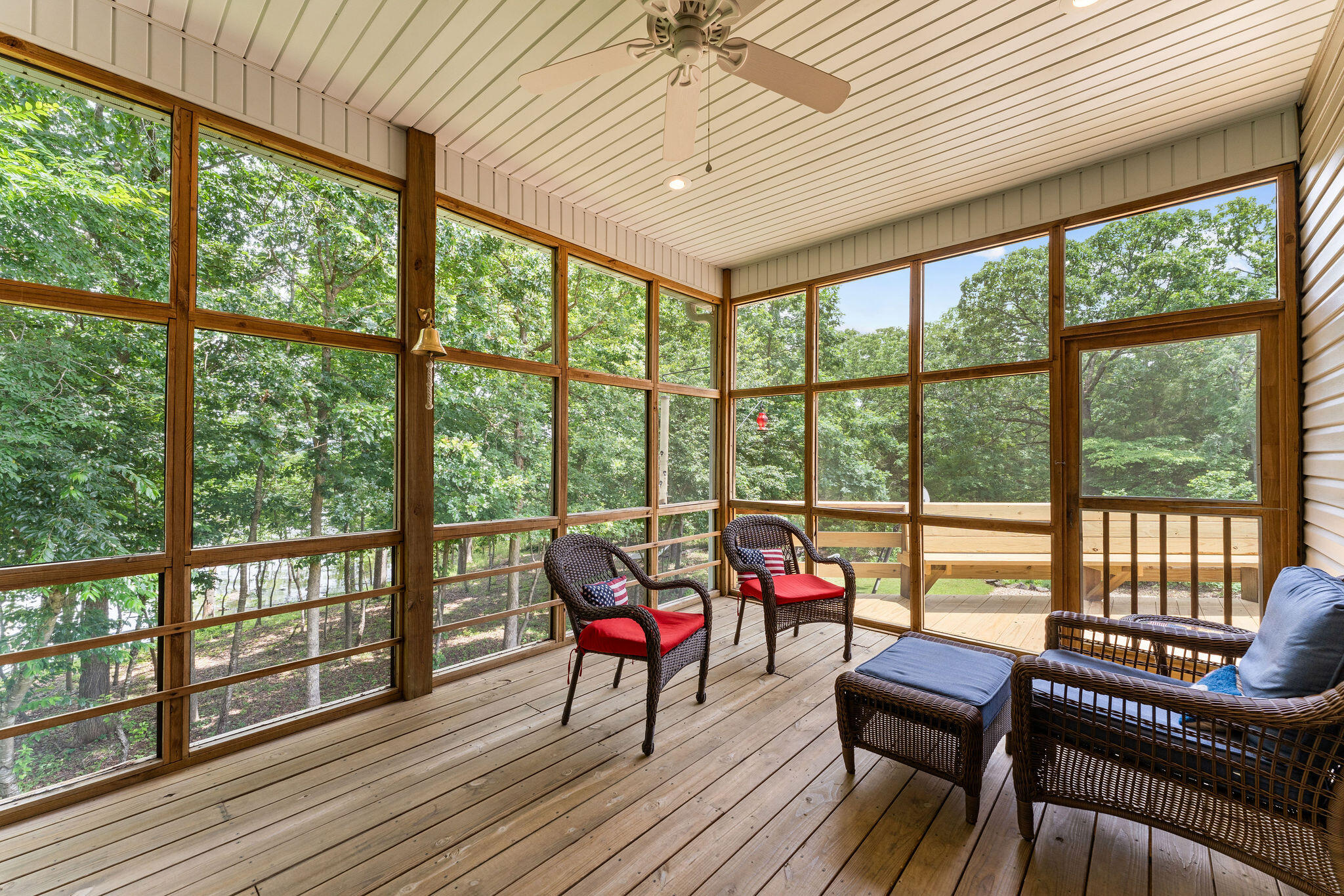 159 Oak Tree Point Lane Property Photo 8