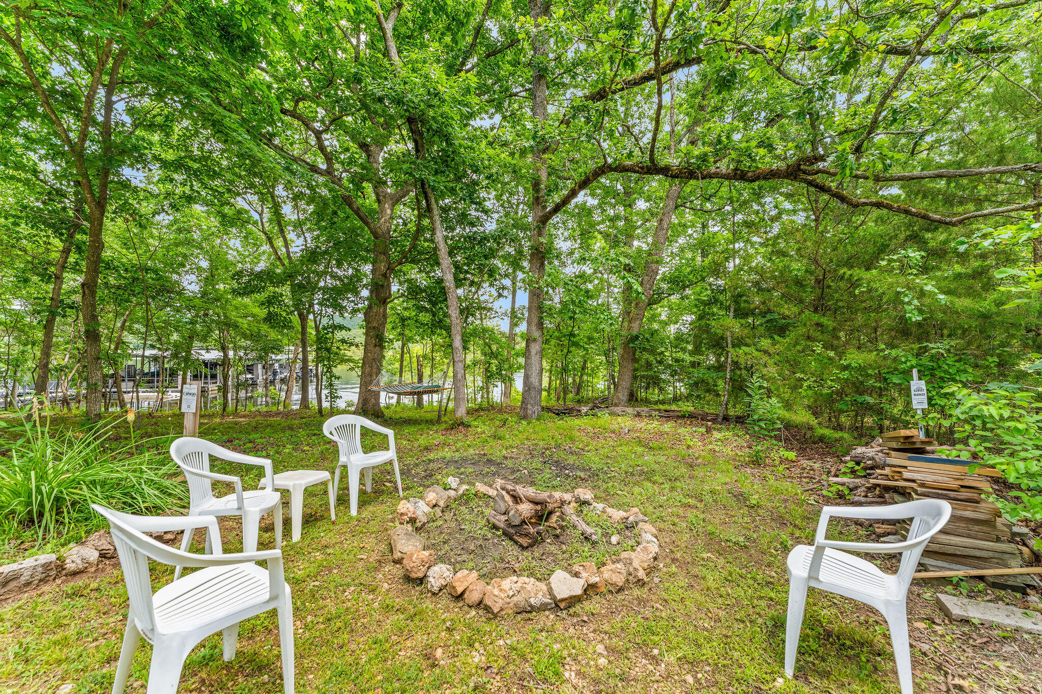159 Oak Tree Point Lane Property Photo 13