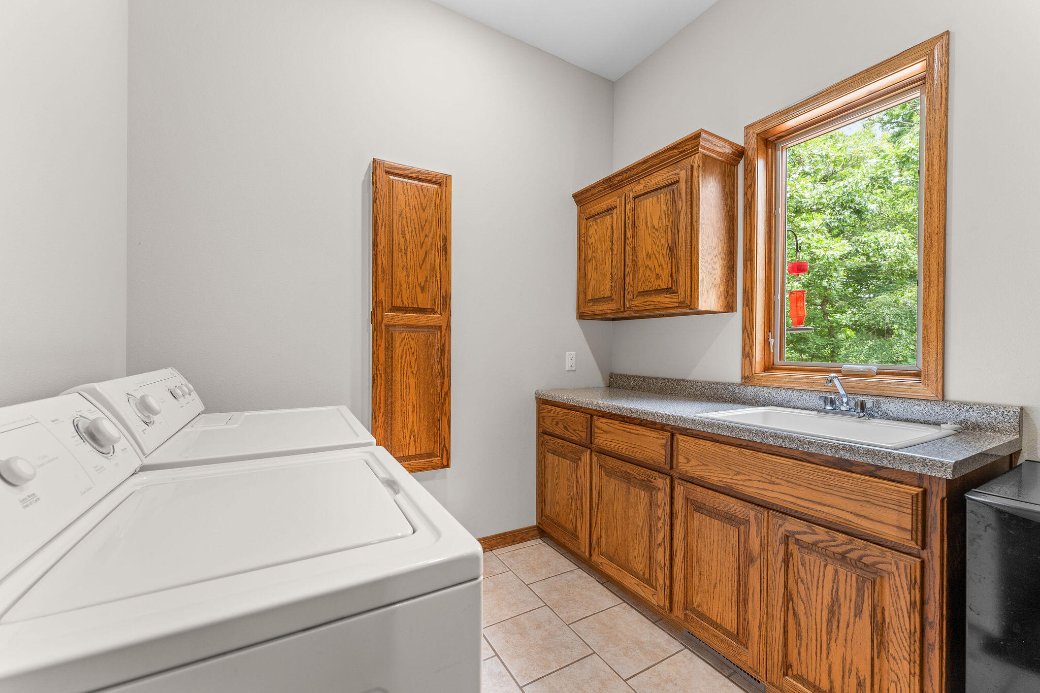 159 Oak Tree Point Lane Property Photo 27