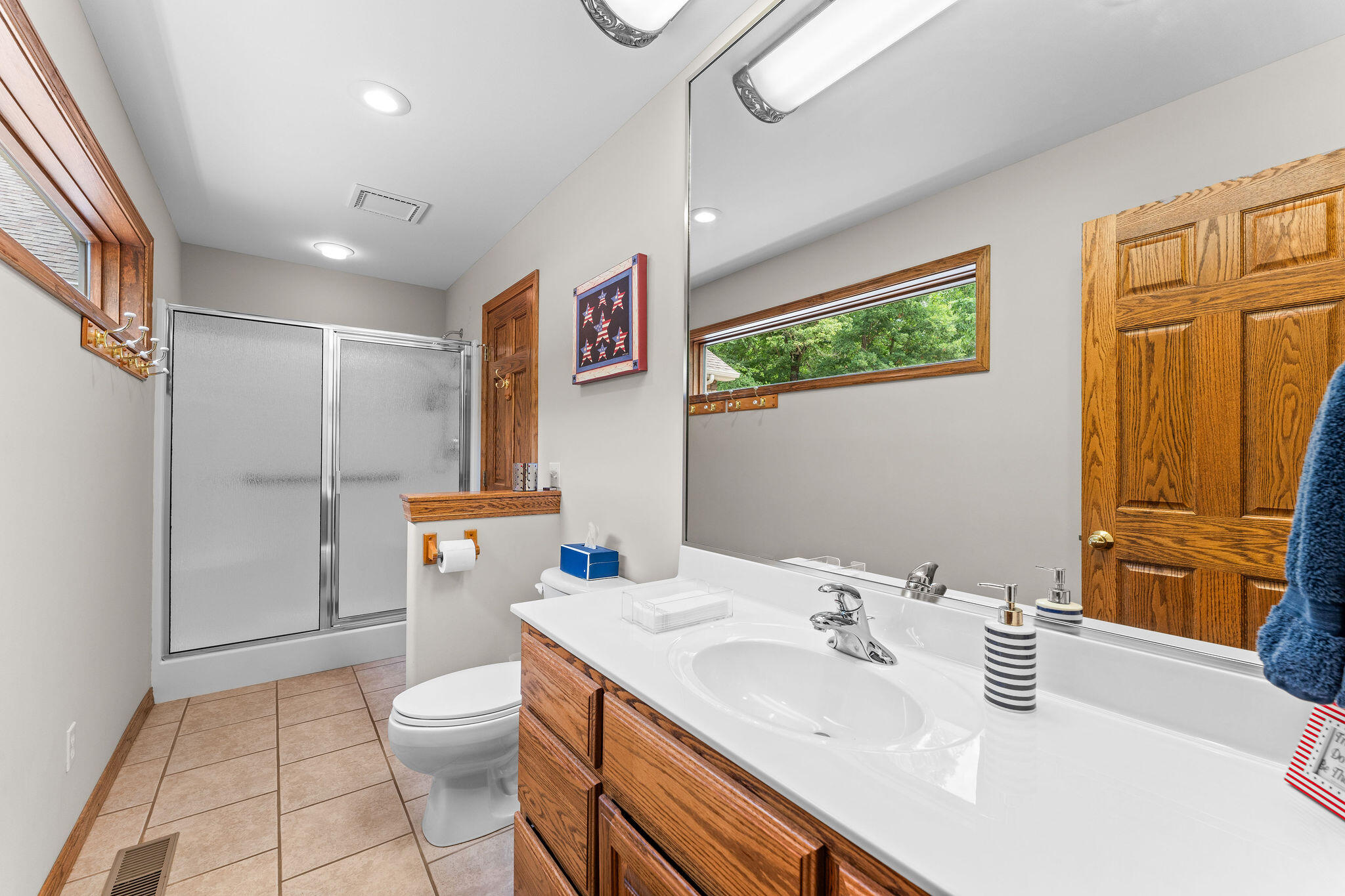 159 Oak Tree Point Lane Property Photo 38