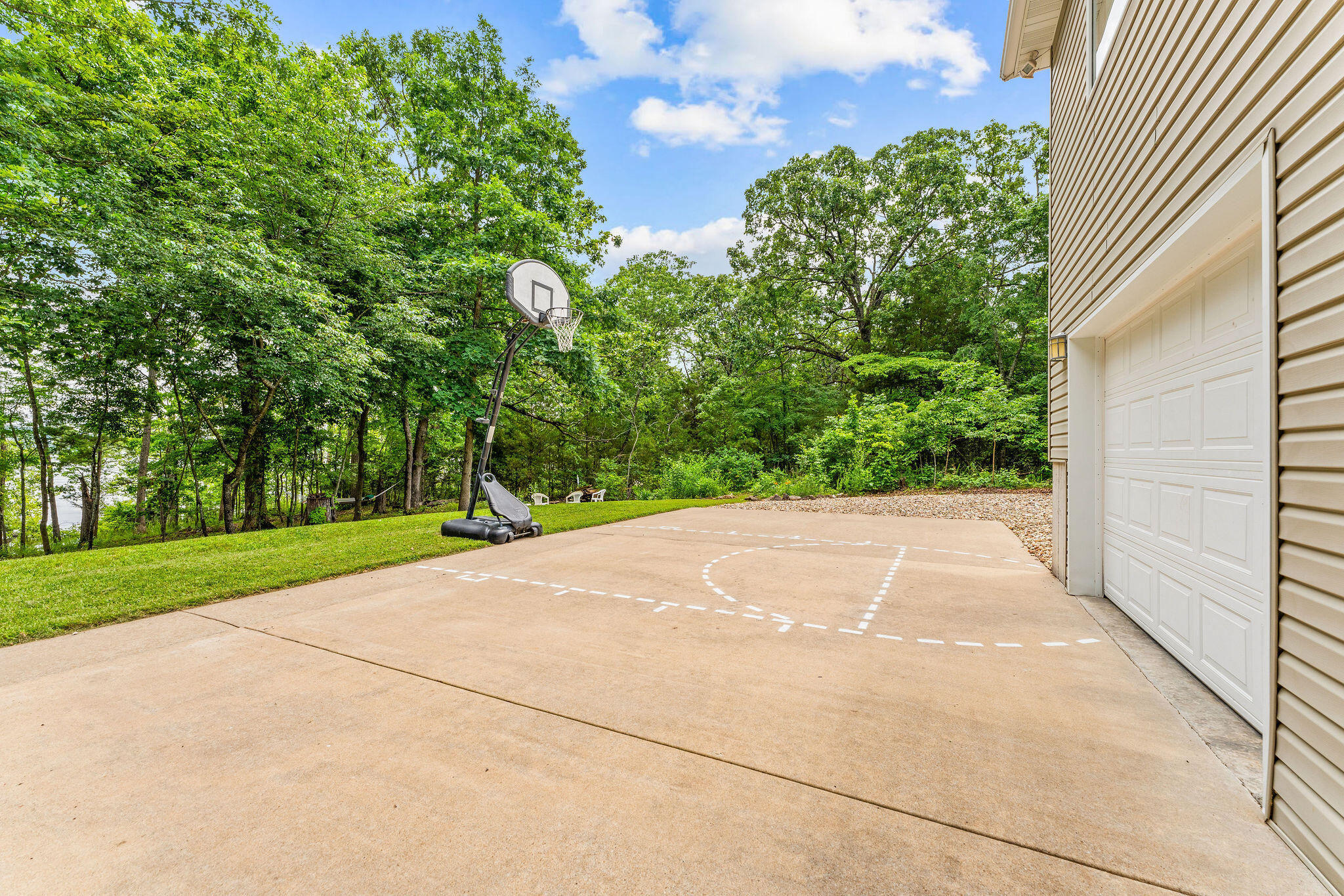 159 Oak Tree Point Lane Property Photo 69