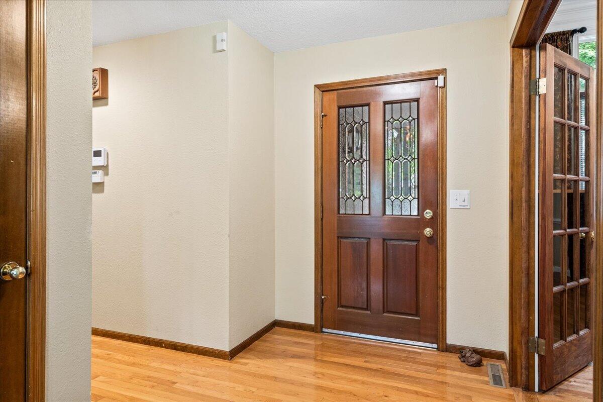 3831 North Delaware Avenue Property Photo 5