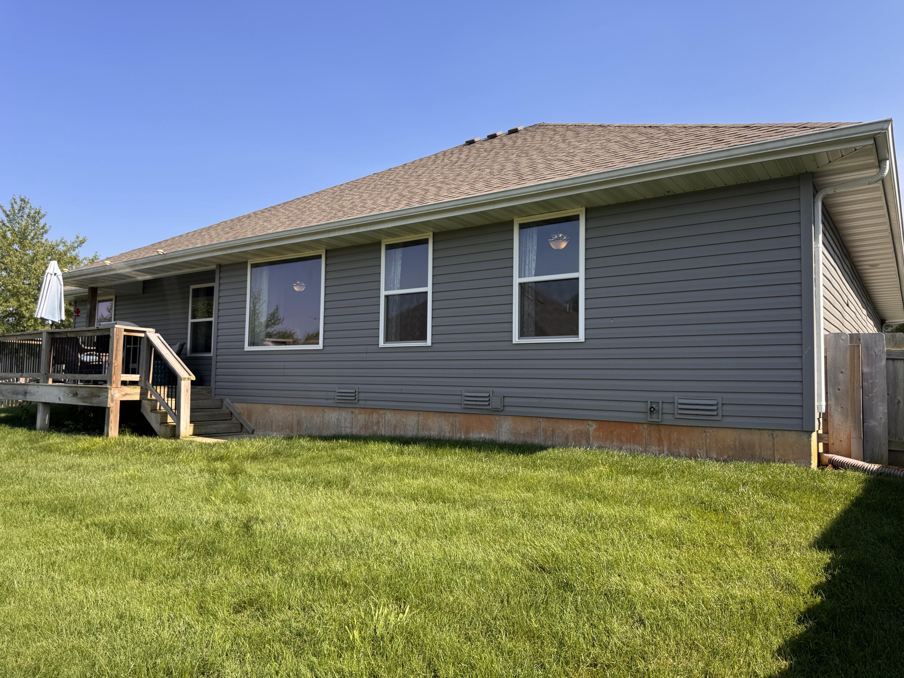 607 East Selby Drive Property Photo 27