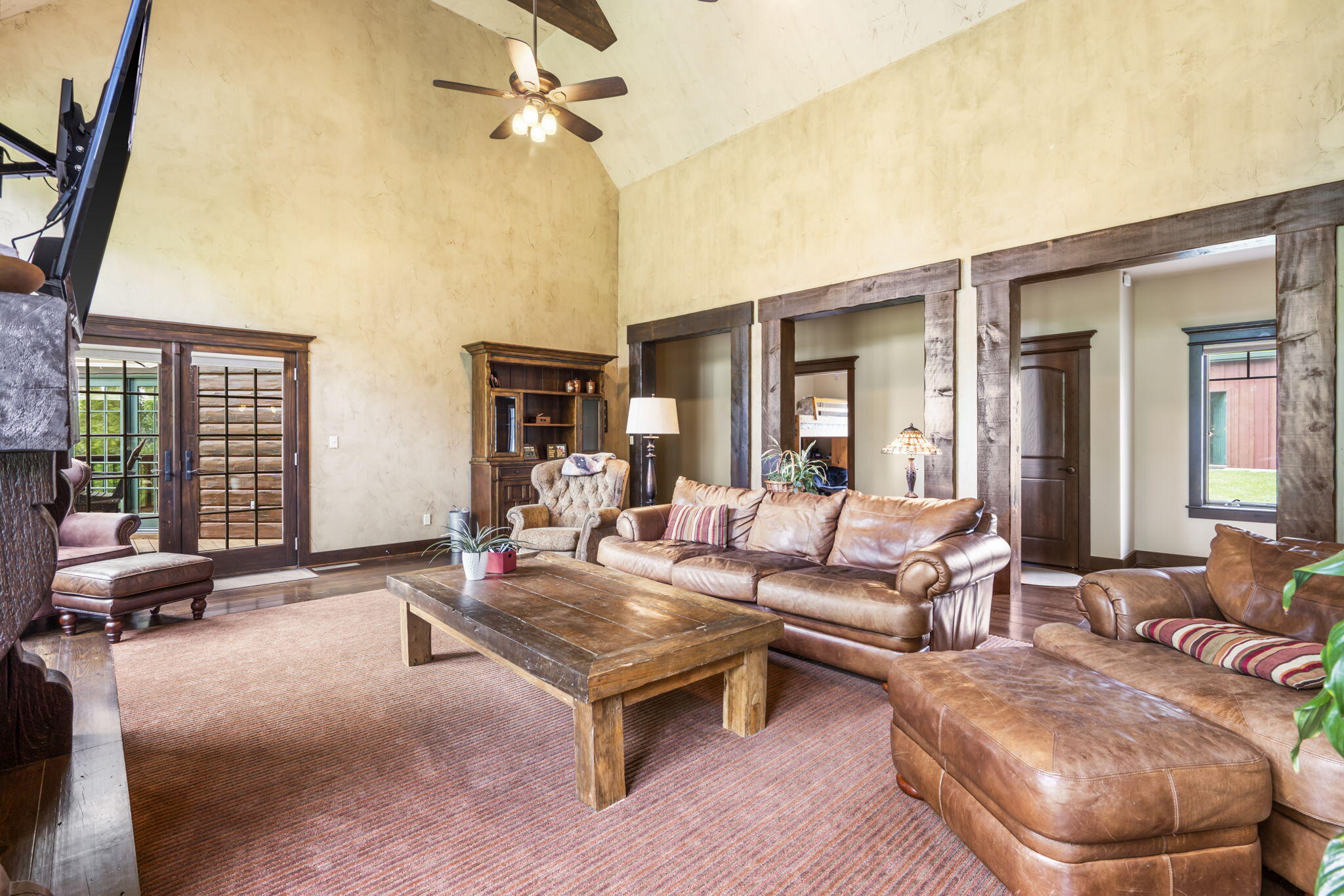 1029 Riverview Road Property Photo 10