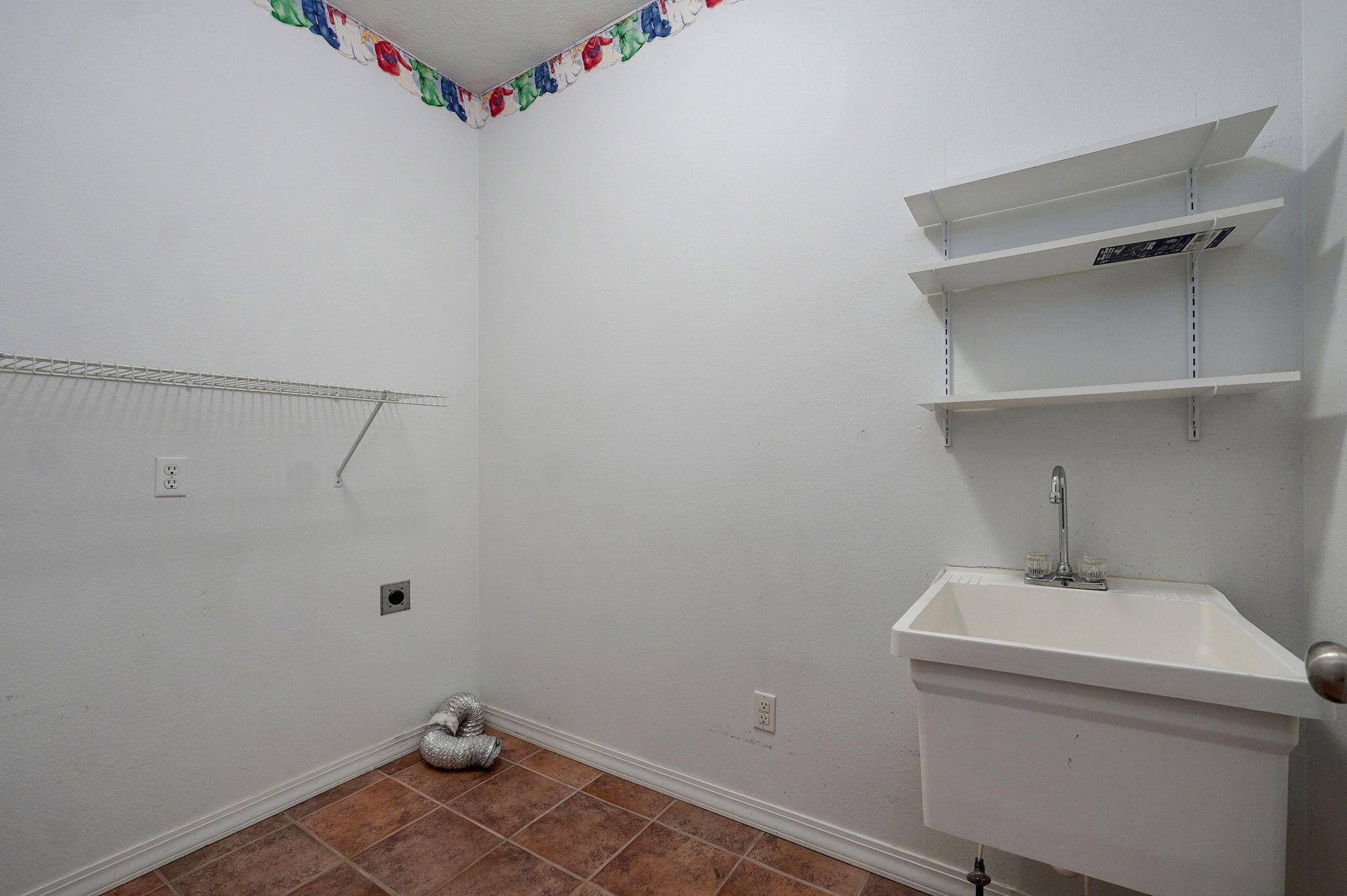 713 River Rock Court Property Photo 18