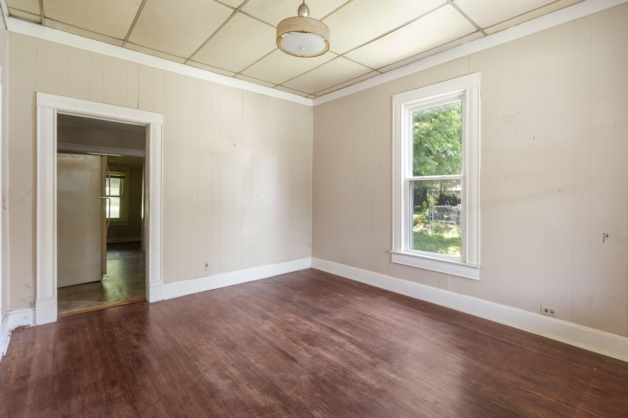 1123 West Hovey Street Property Photo 2