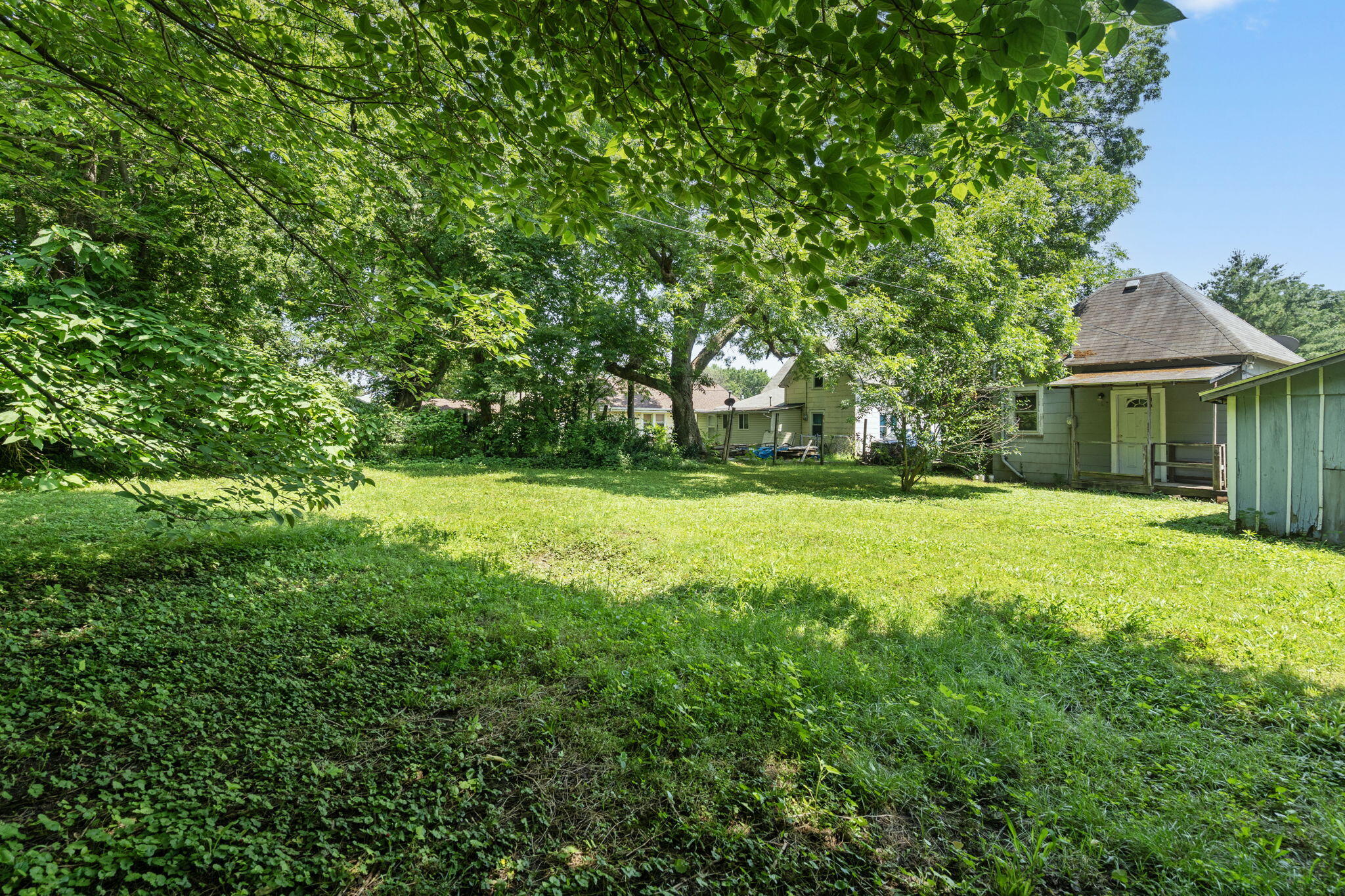 1123 West Hovey Street Property Photo 20