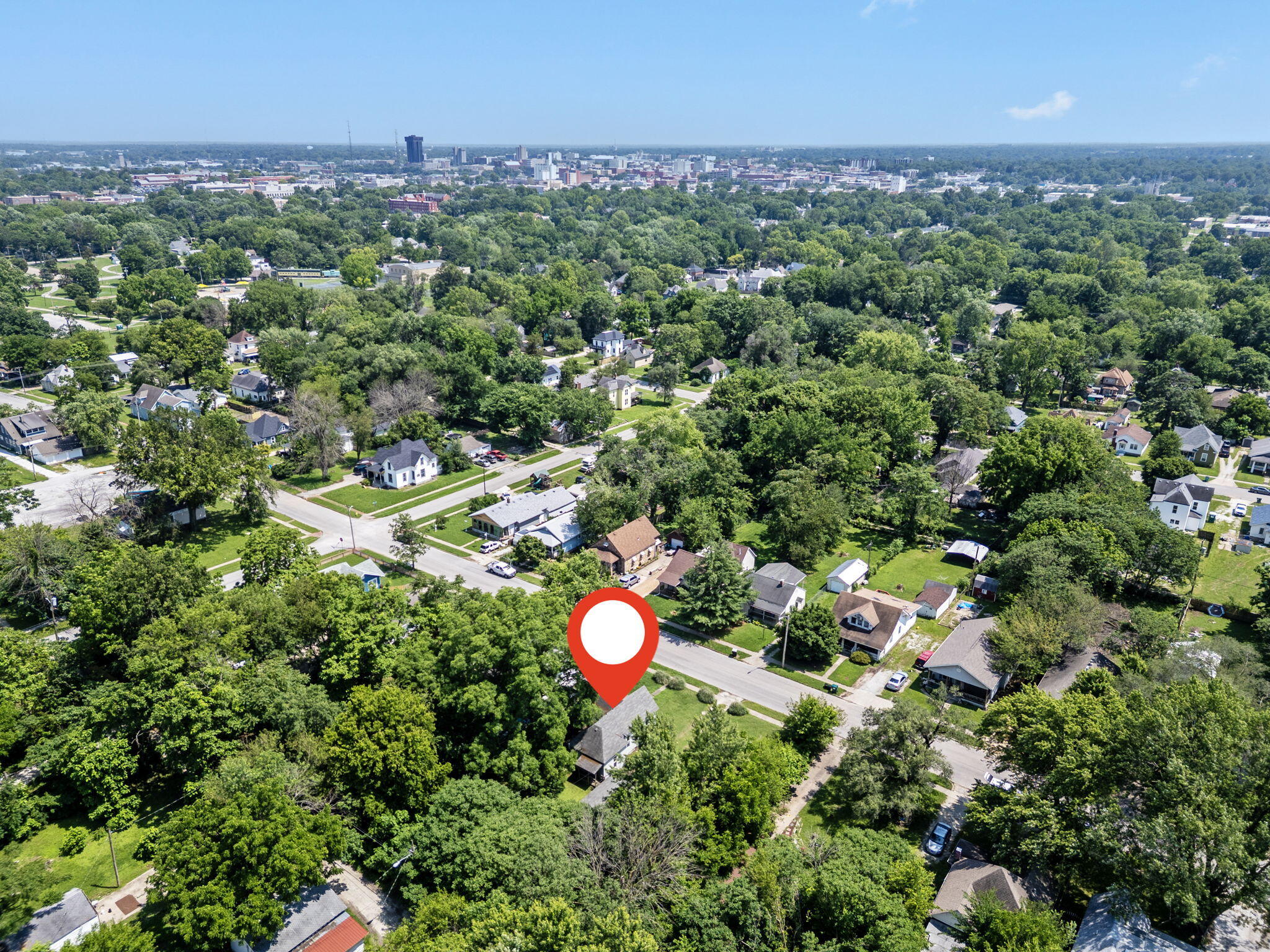 1123 West Hovey Street Property Photo 25