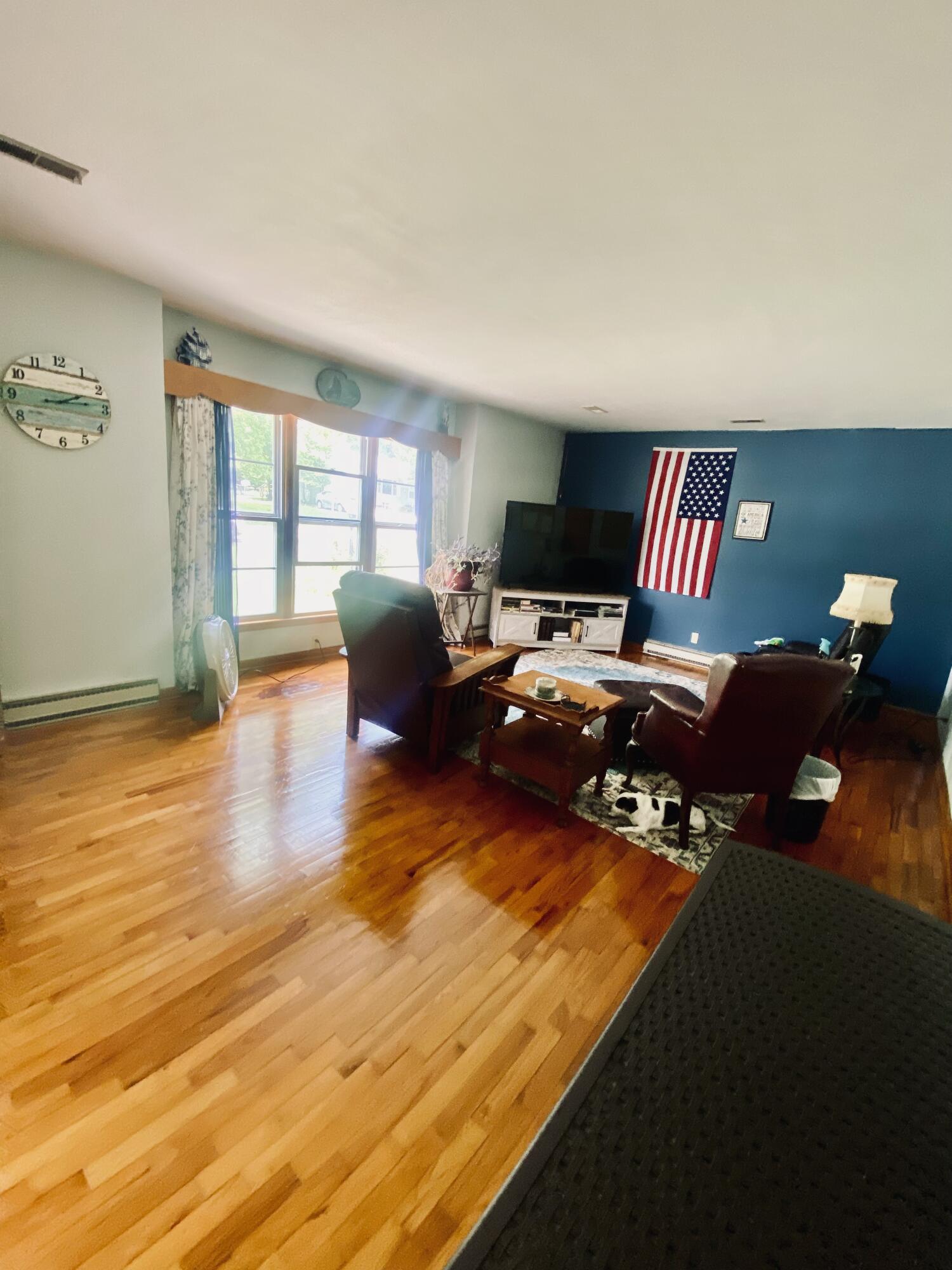 513 Meng Street Property Photo 8