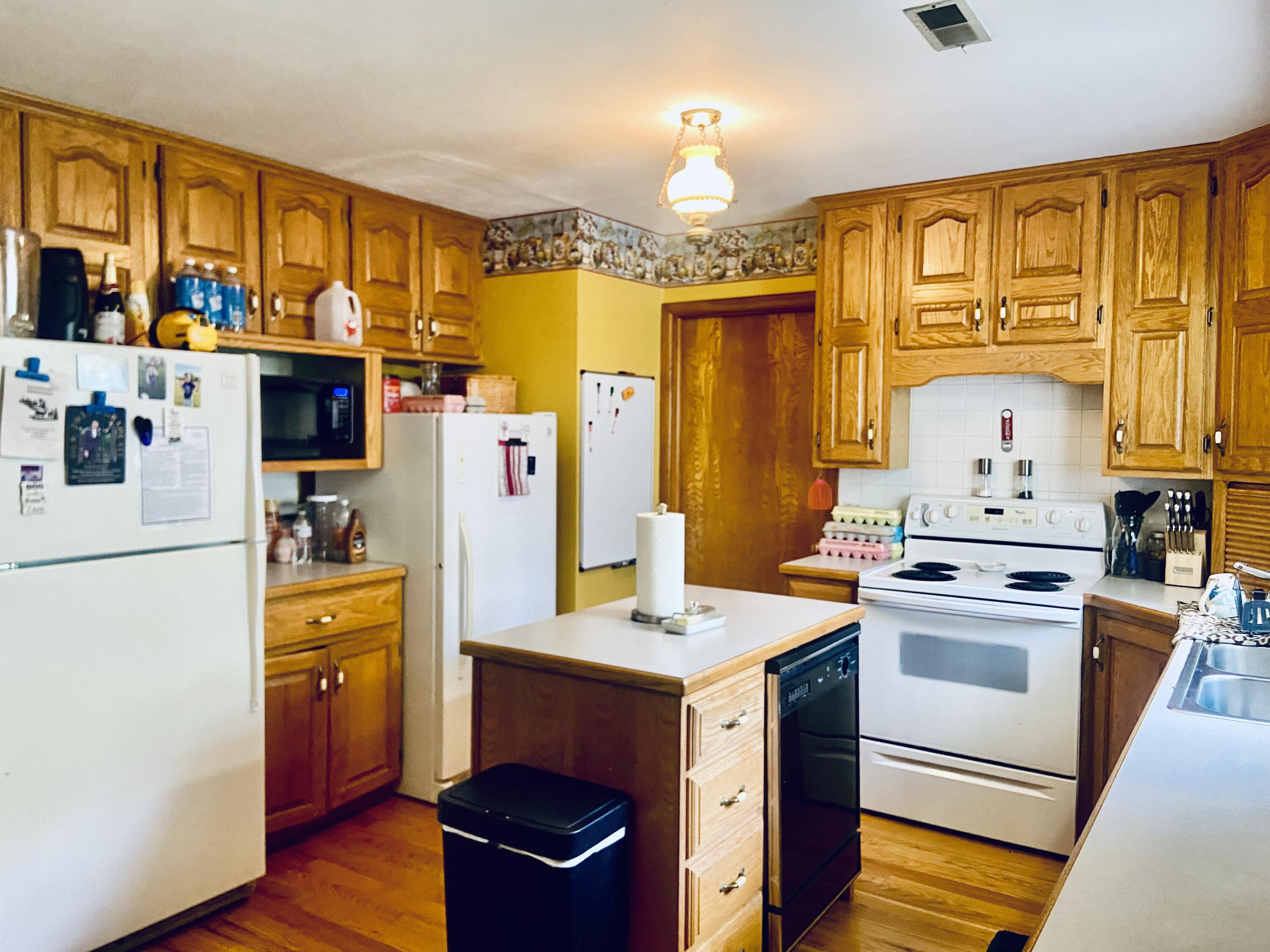 513 Meng Street Property Photo 19