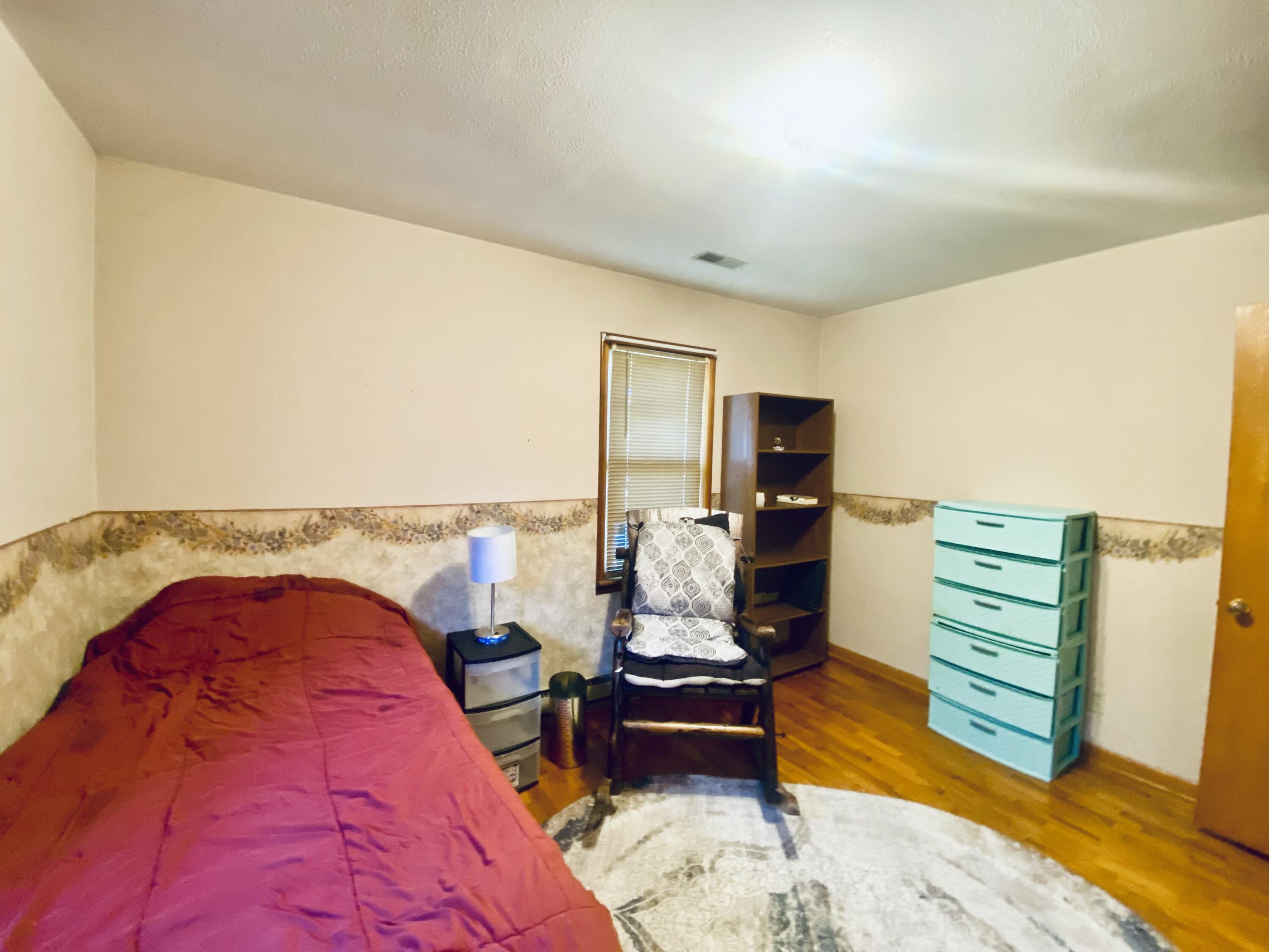 513 Meng Street Property Photo 33