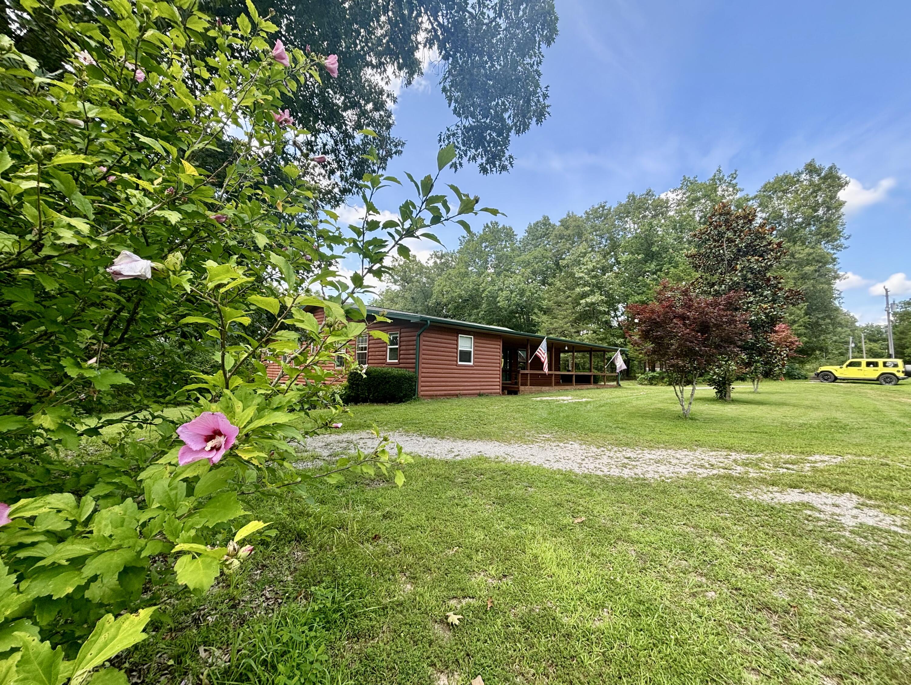 22054 Co Rd 115-pvt Dr-b Property Photo 1