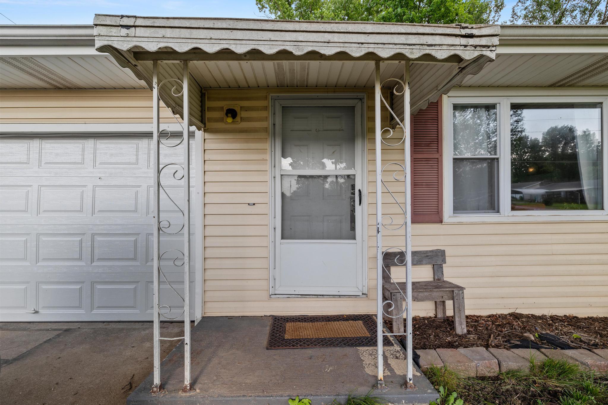 2324 North Fulbright Avenue Property Photo 2