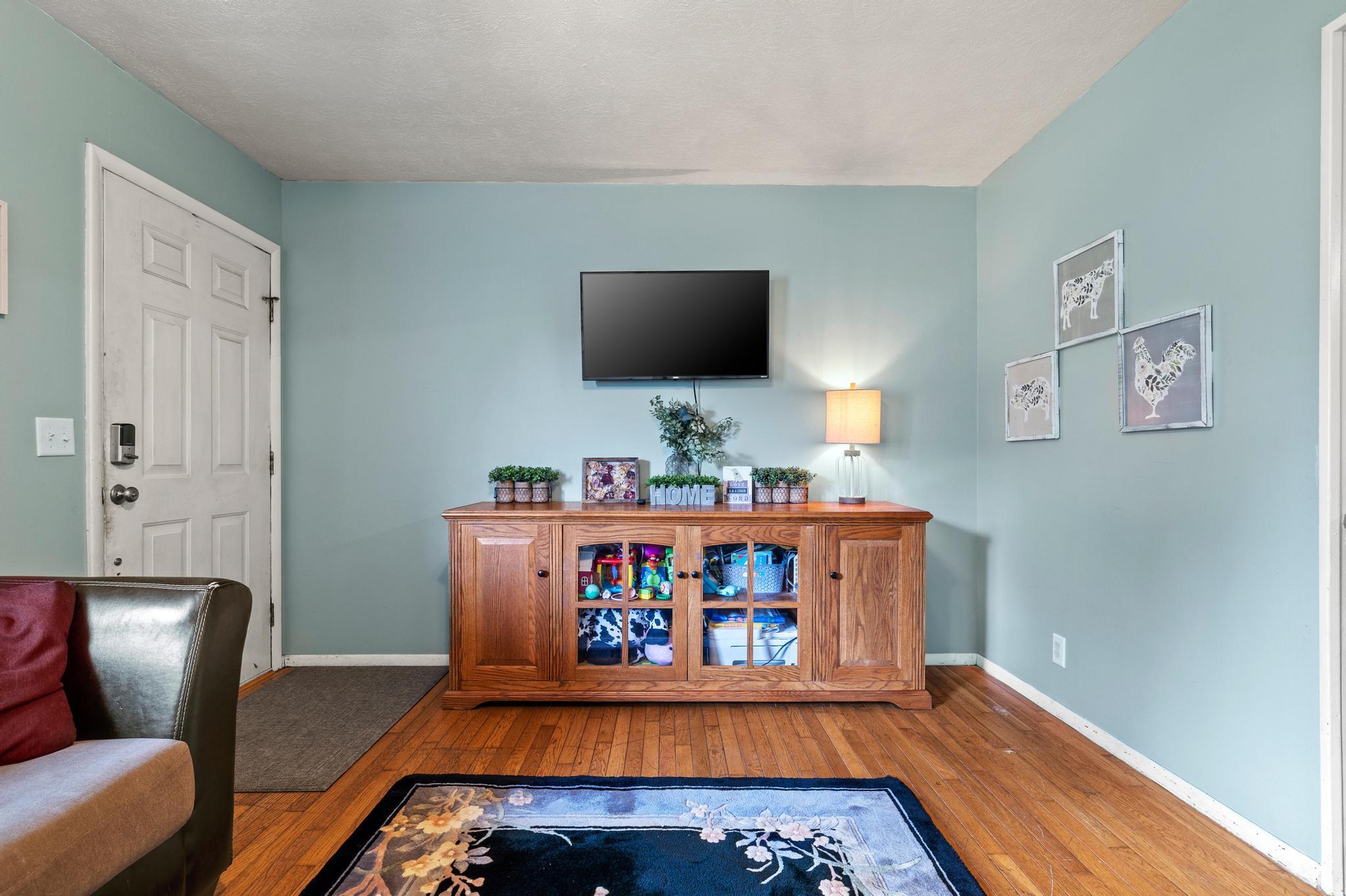 2324 North Fulbright Avenue Property Photo 6