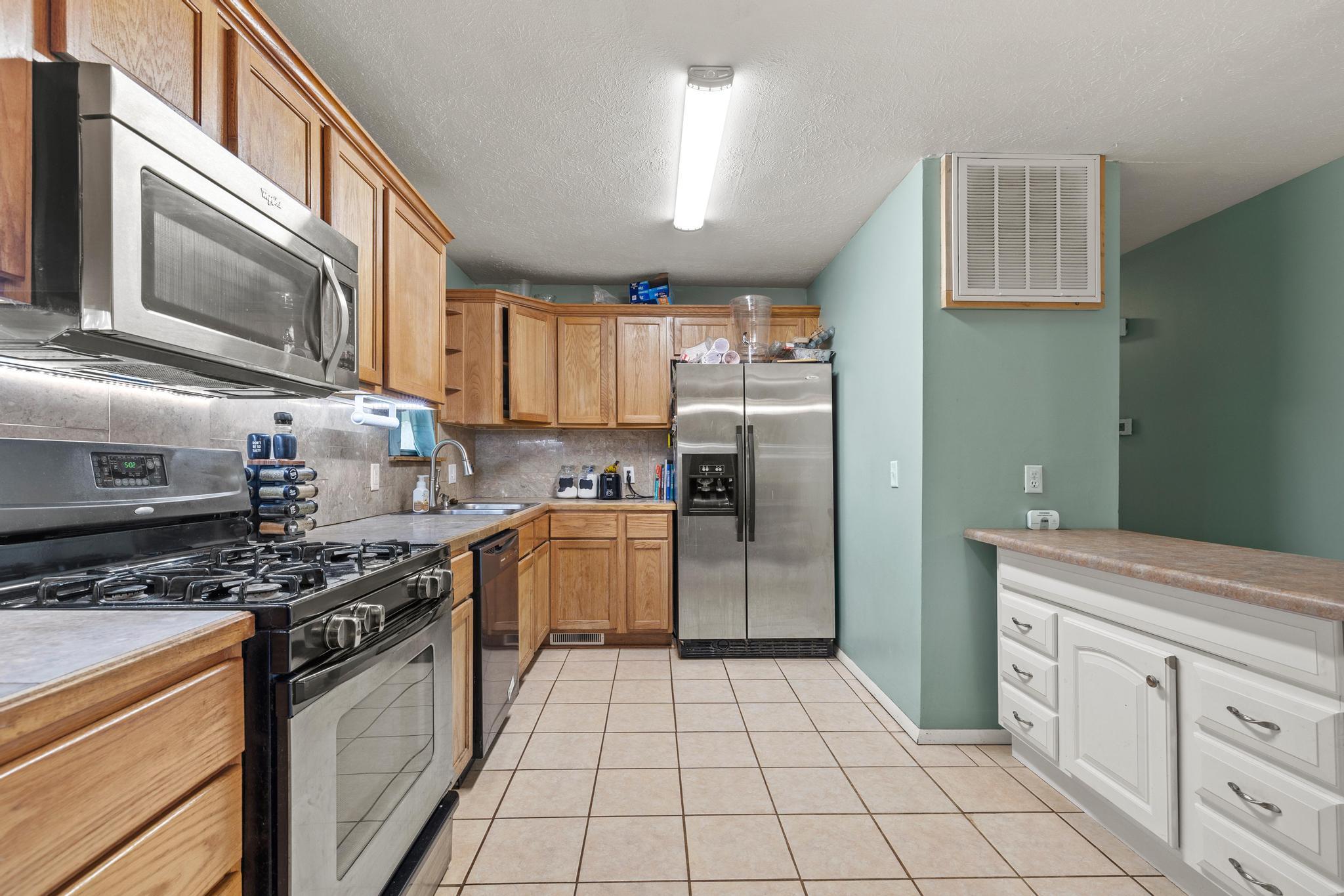 2324 North Fulbright Avenue Property Photo 11