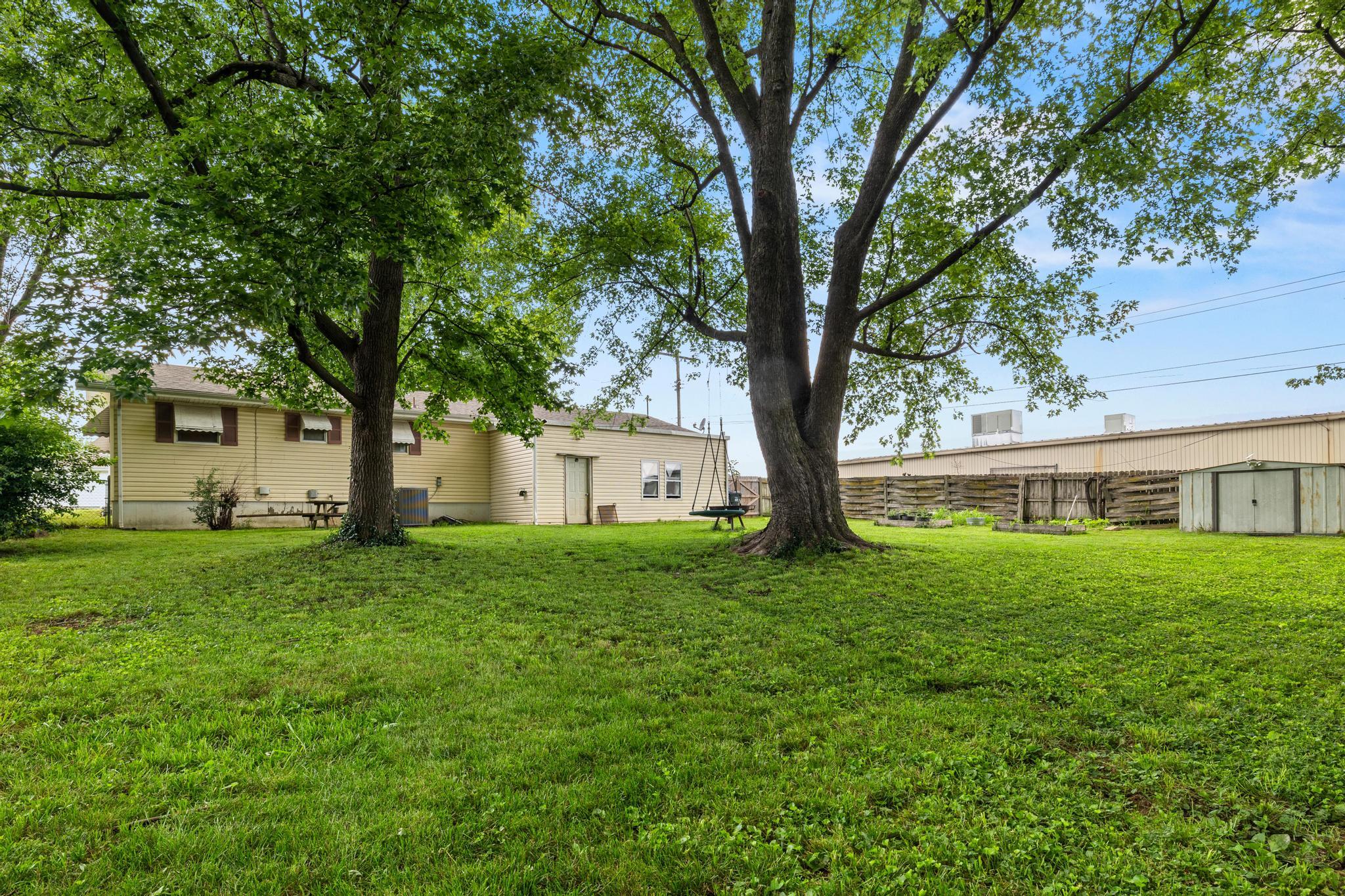 2324 North Fulbright Avenue Property Photo 24