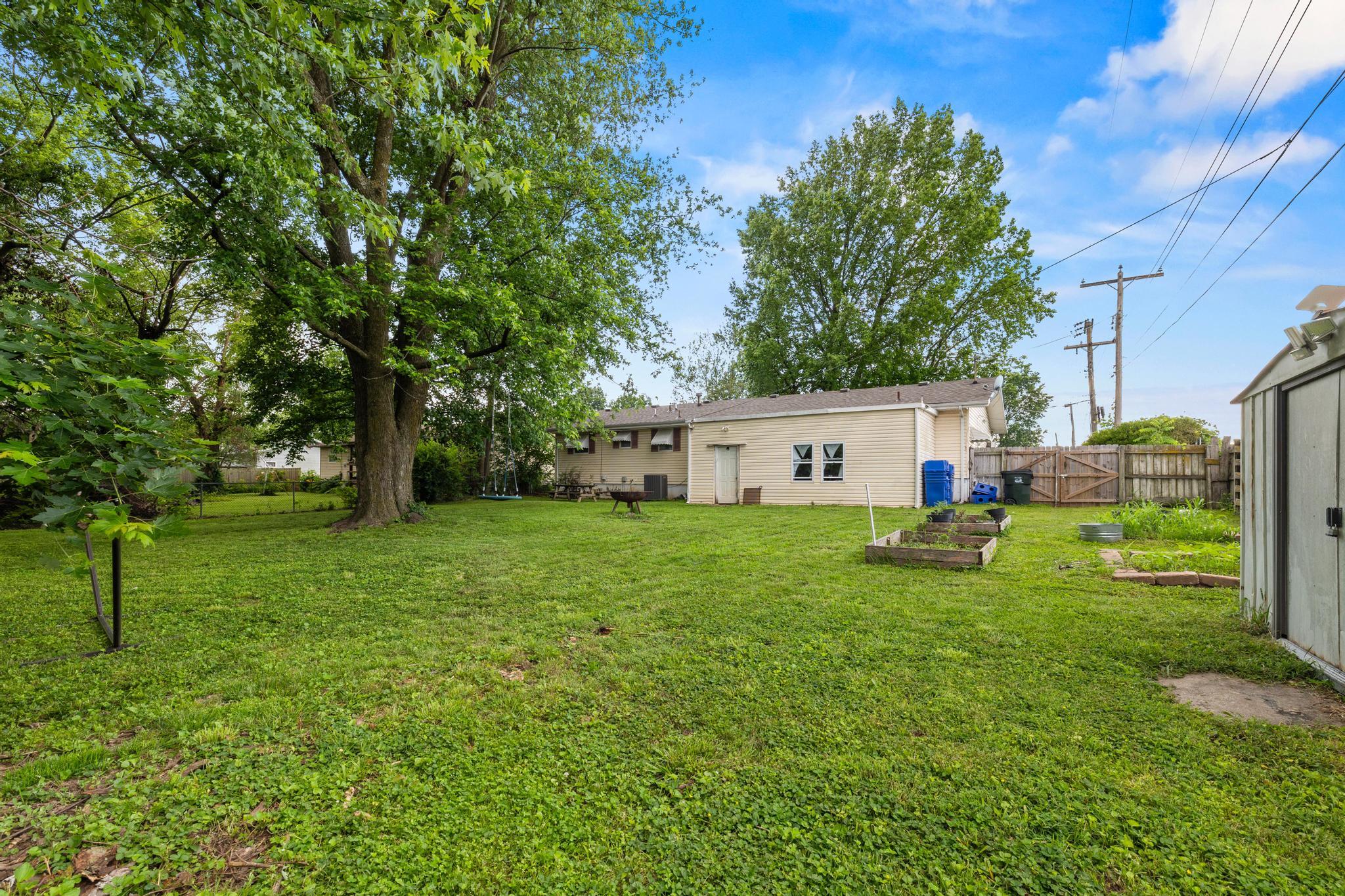 2324 North Fulbright Avenue Property Photo 25