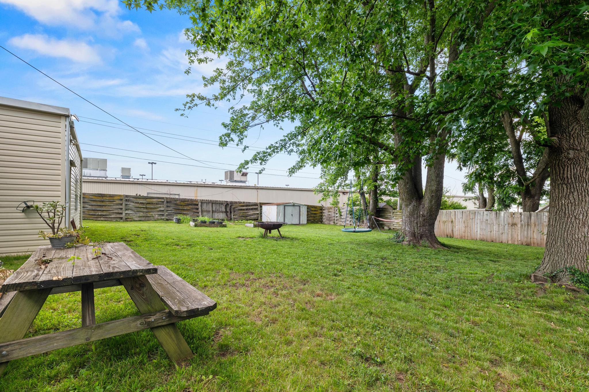 2324 North Fulbright Avenue Property Photo 28
