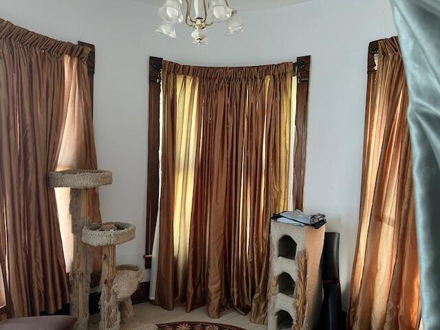 335 South Wood Street Property Photo 24