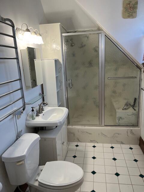 335 South Wood Street Property Photo 35
