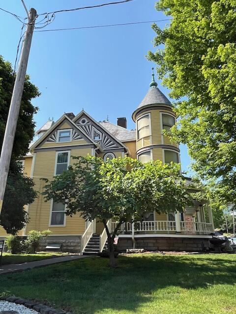 335 South Wood Street Property Photo 43