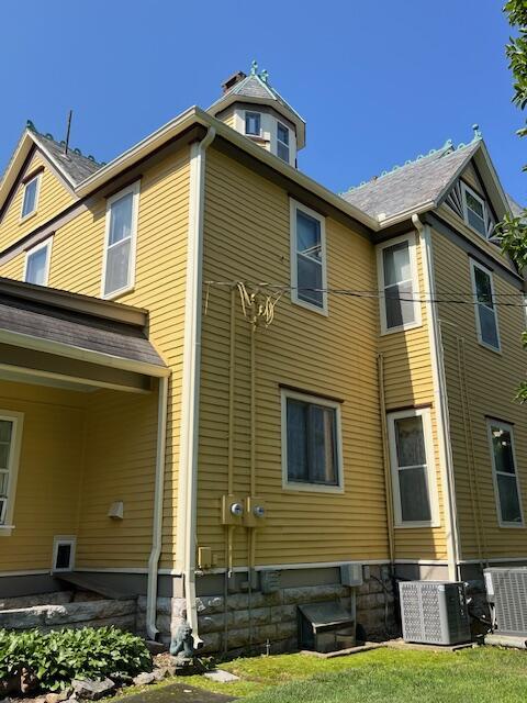335 South Wood Street Property Photo 46