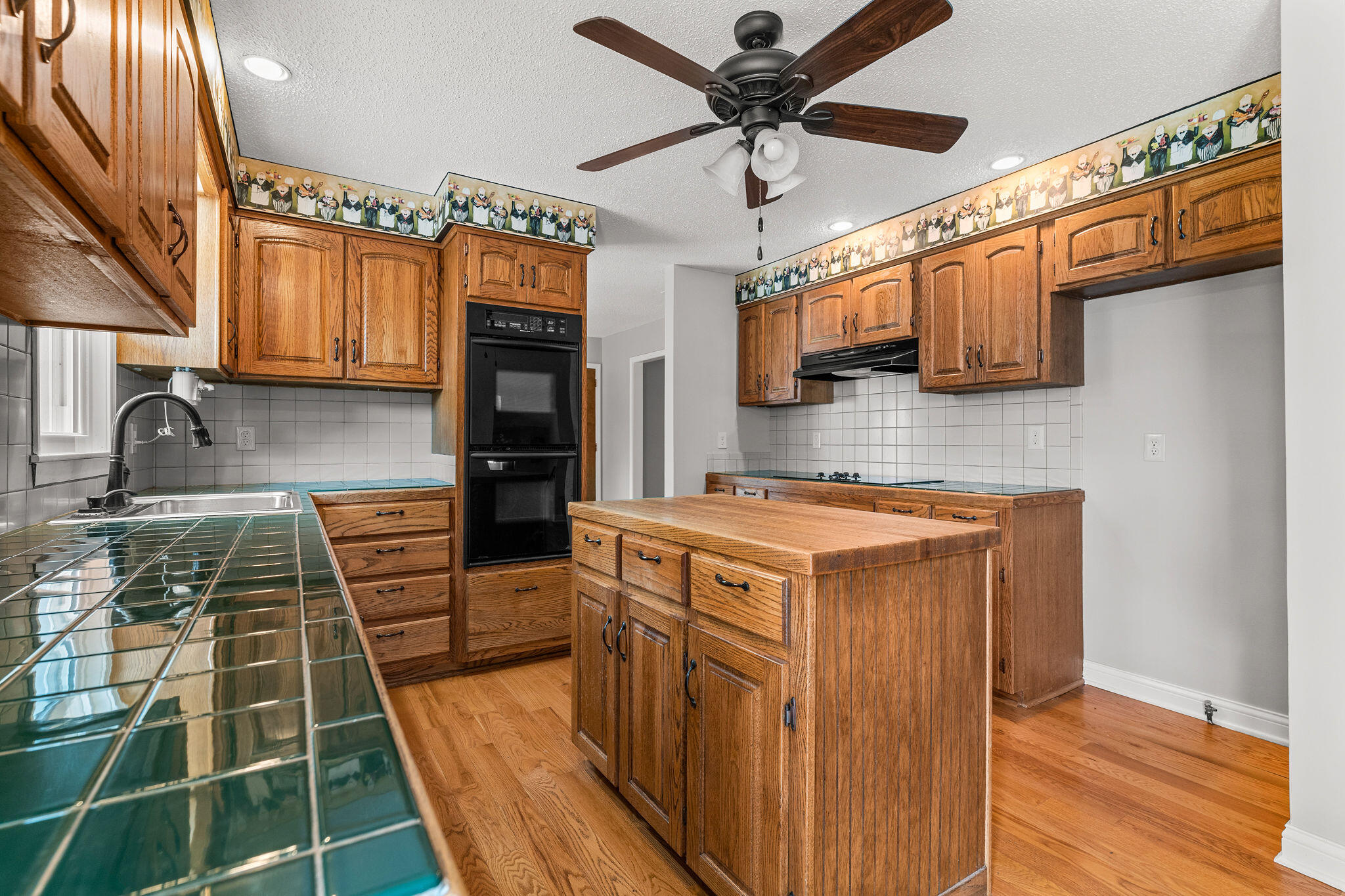 5465 South Woodcliffe Drive Property Photo 10