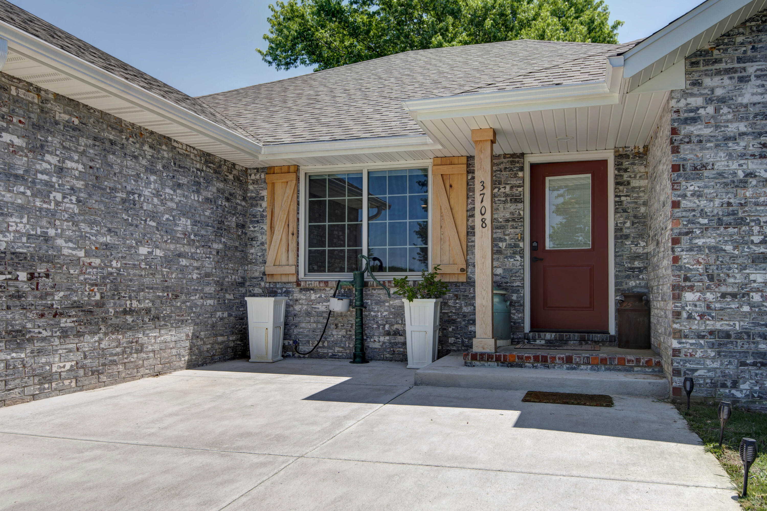 3708 North State Highway Uu Property Photo 2