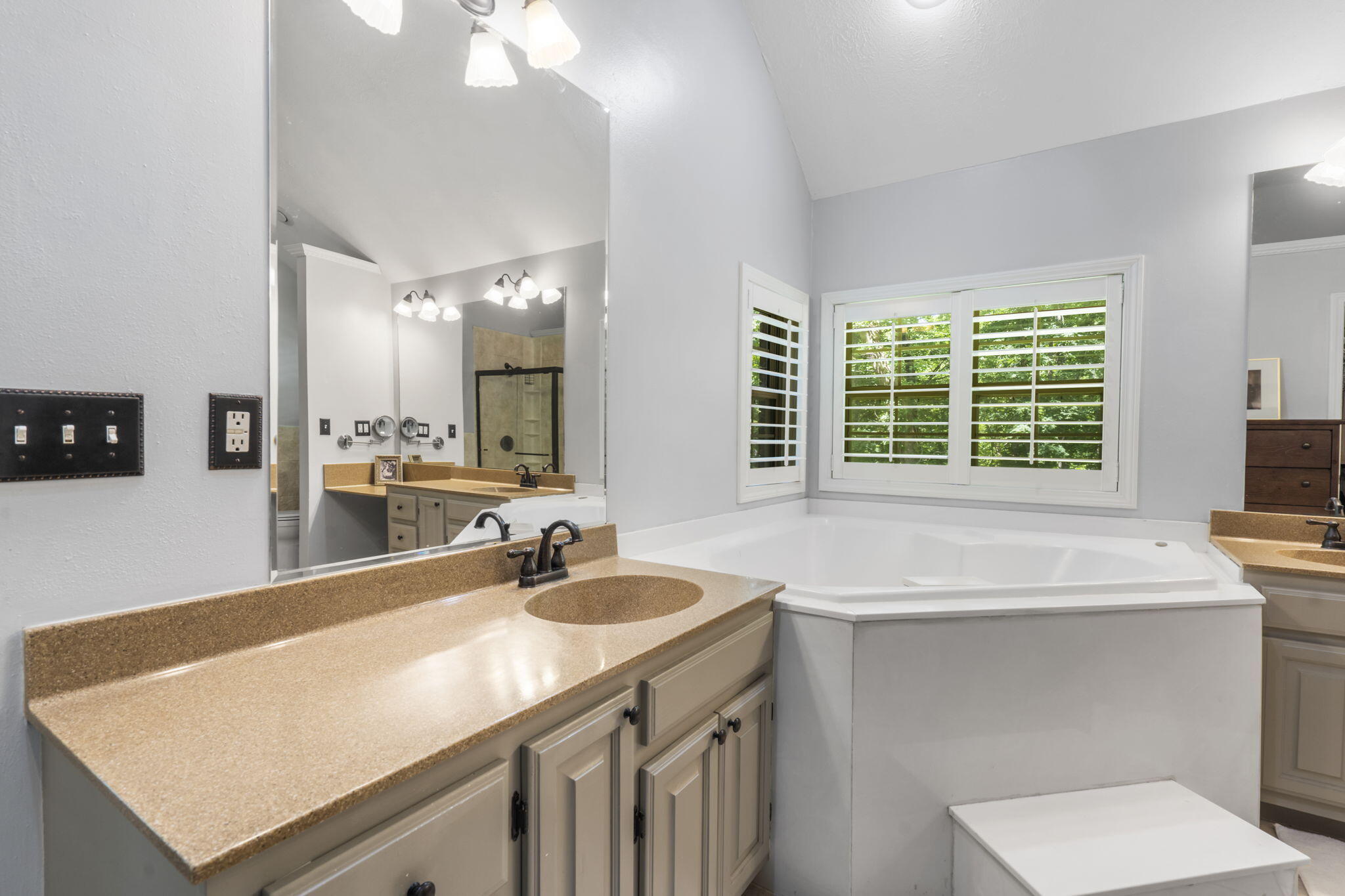 2504 West Fox Fire Court Property Photo 17