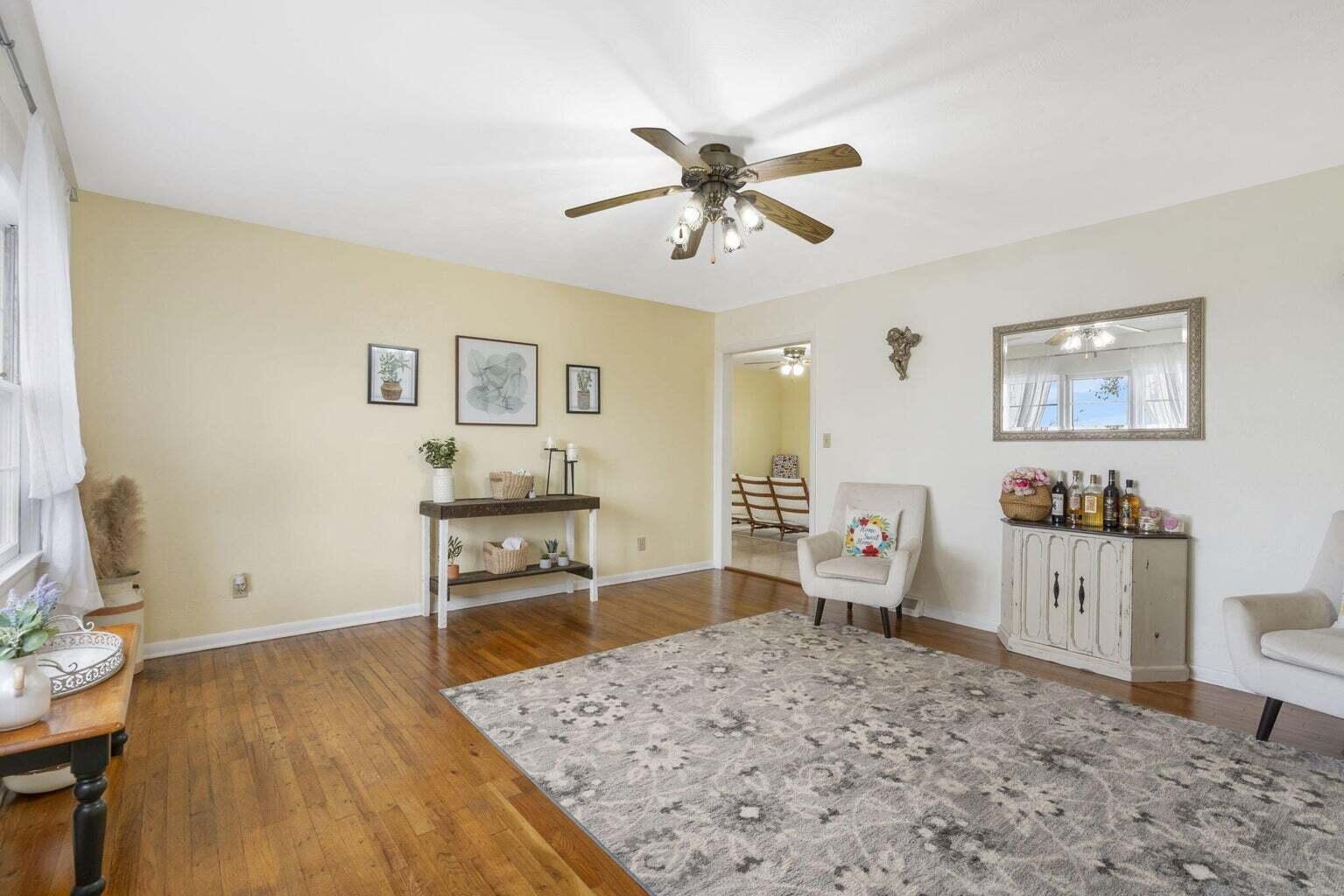9991 West Farm Rd 124 Property Photo 4