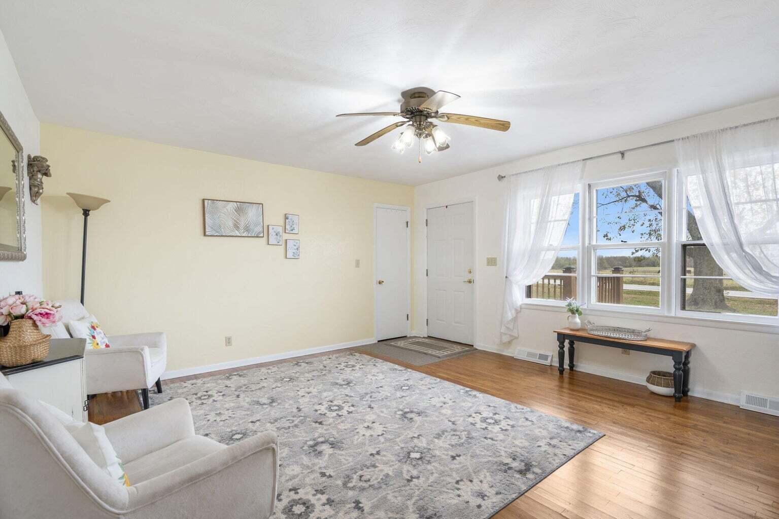 9991 West Farm Rd 124 Property Photo 6