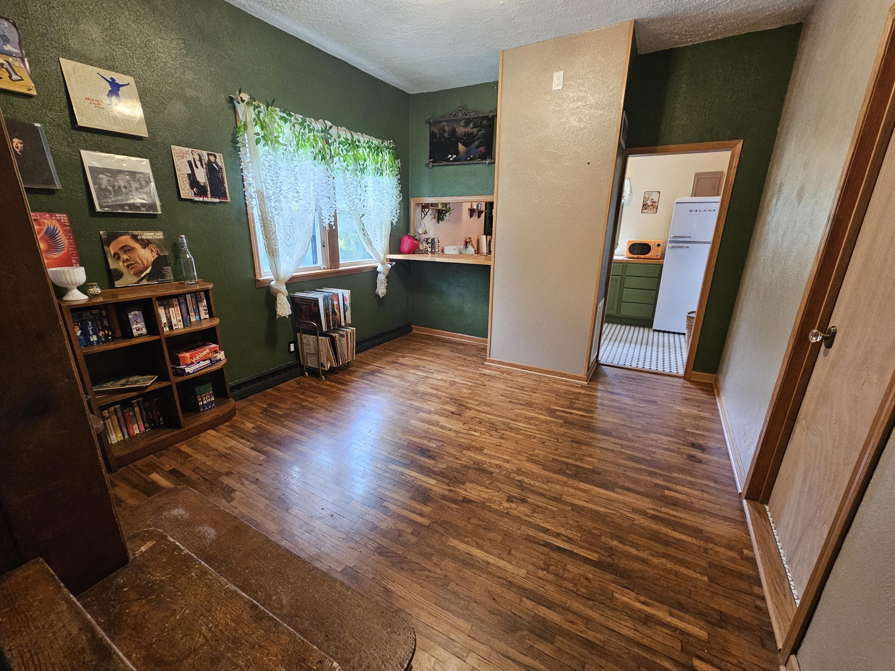 312 West Locust Street Property Photo 13