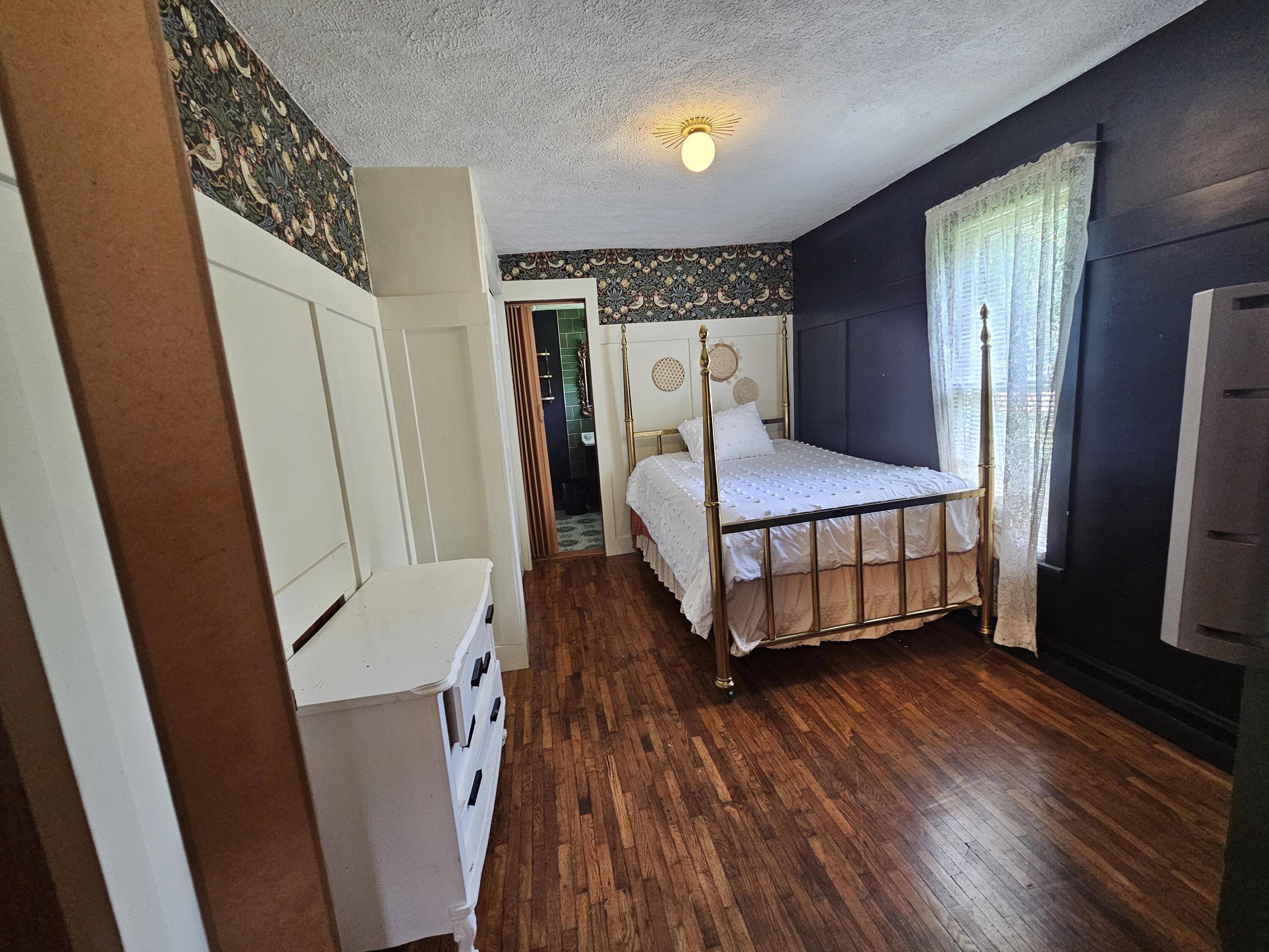 312 West Locust Street Property Photo 17