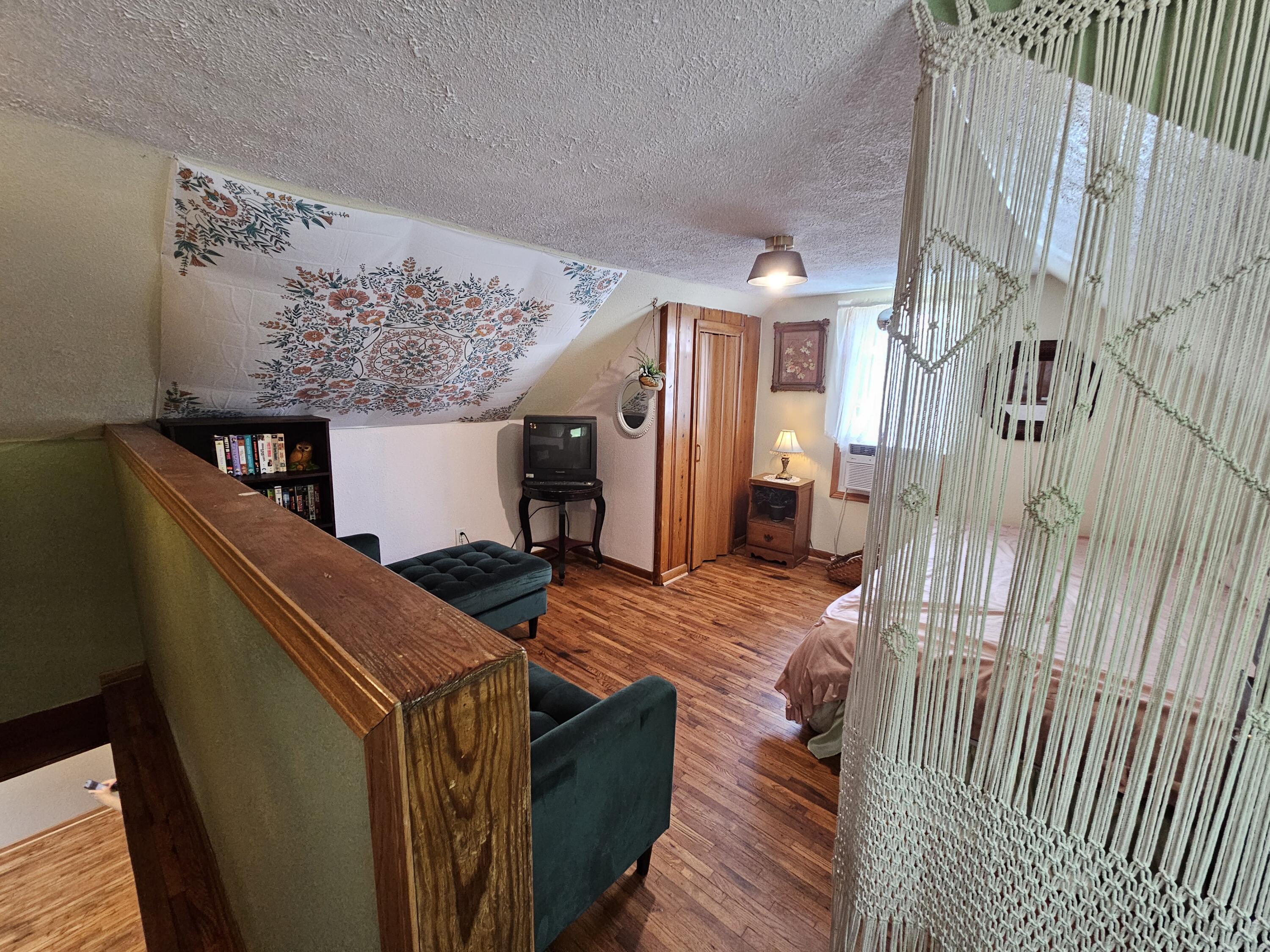 312 West Locust Street Property Photo 22