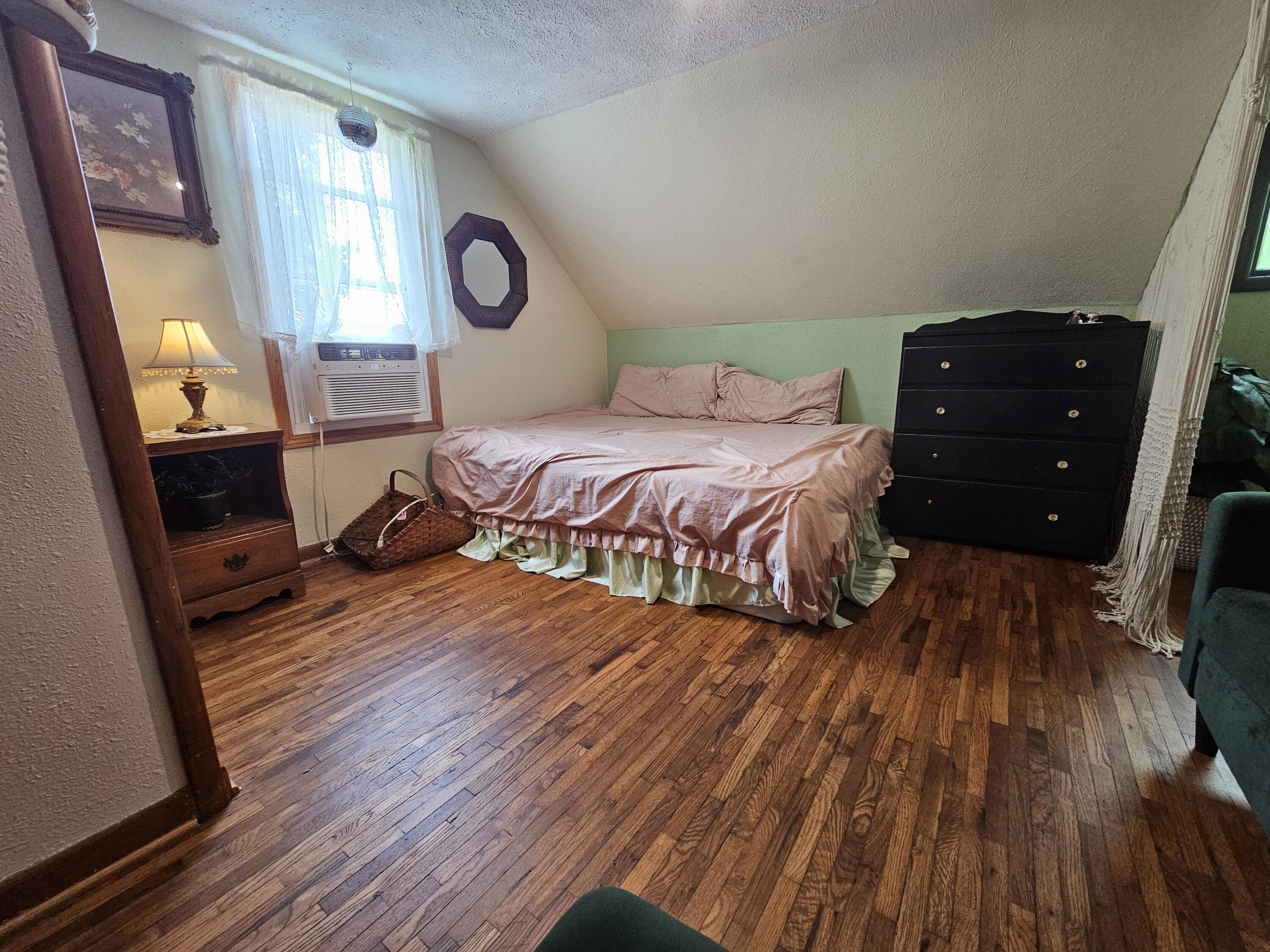 312 West Locust Street Property Photo 23